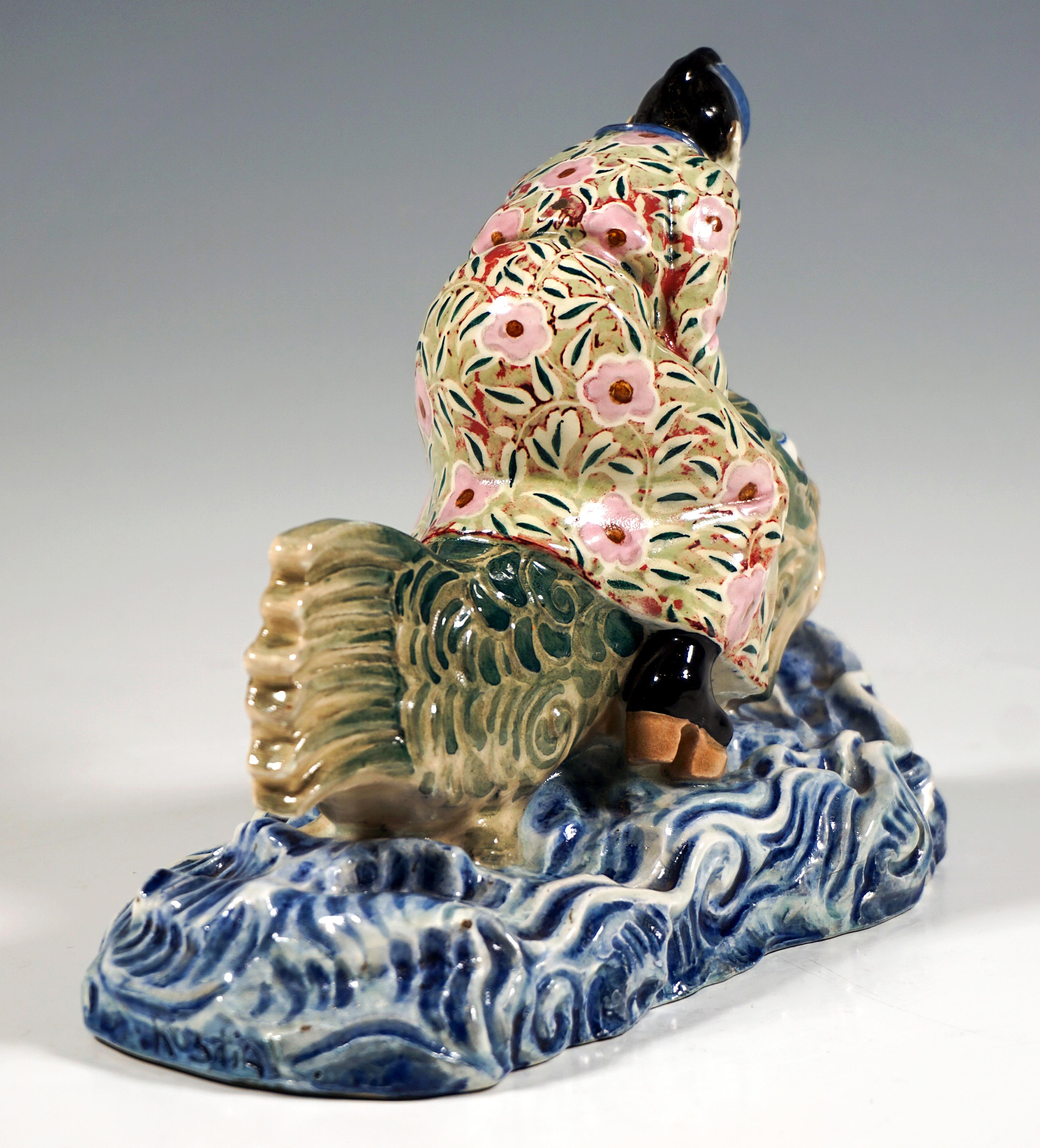 Seltene Art Déco-Keramik, Japaner reitet auf einem Koi, Goldscheider Wien, um 1921 (Österreichisch) im Angebot