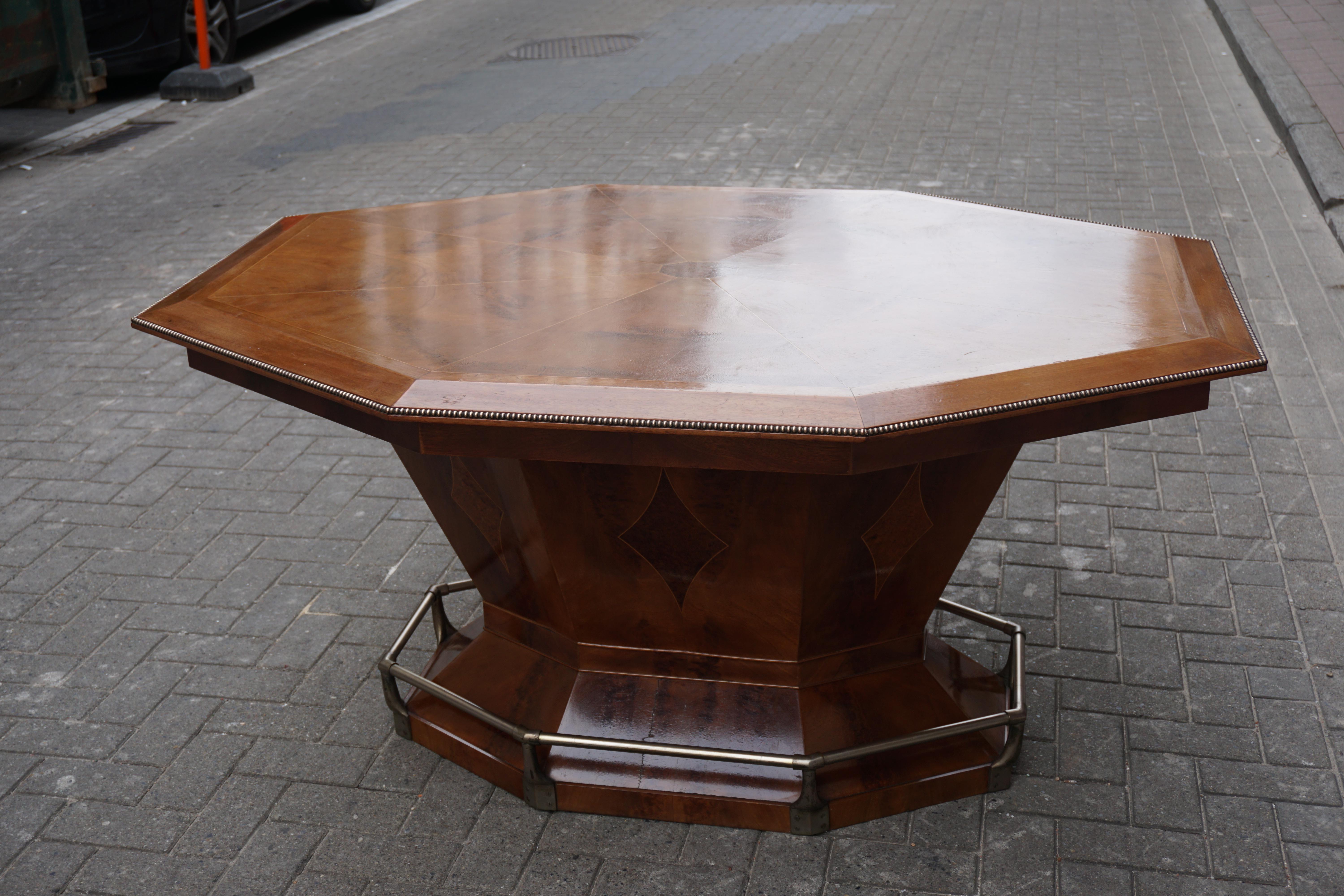Rare table de salle à manger ou de conférence Art déco en forme de diamant octogonal en vente 9