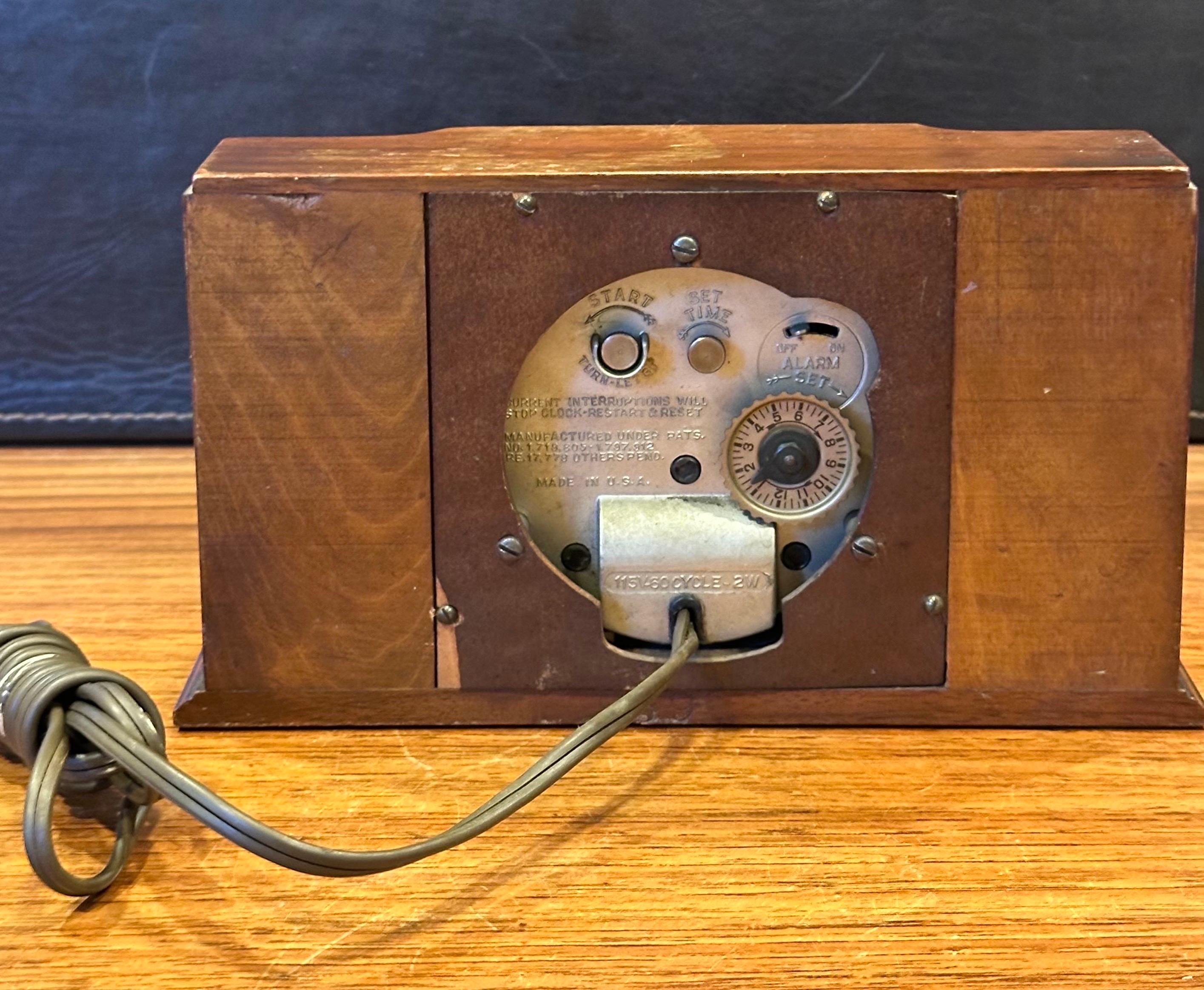 Rare horloge de bureau Art déco par Gilbert Rohde pour Herman Miller en vente 5
