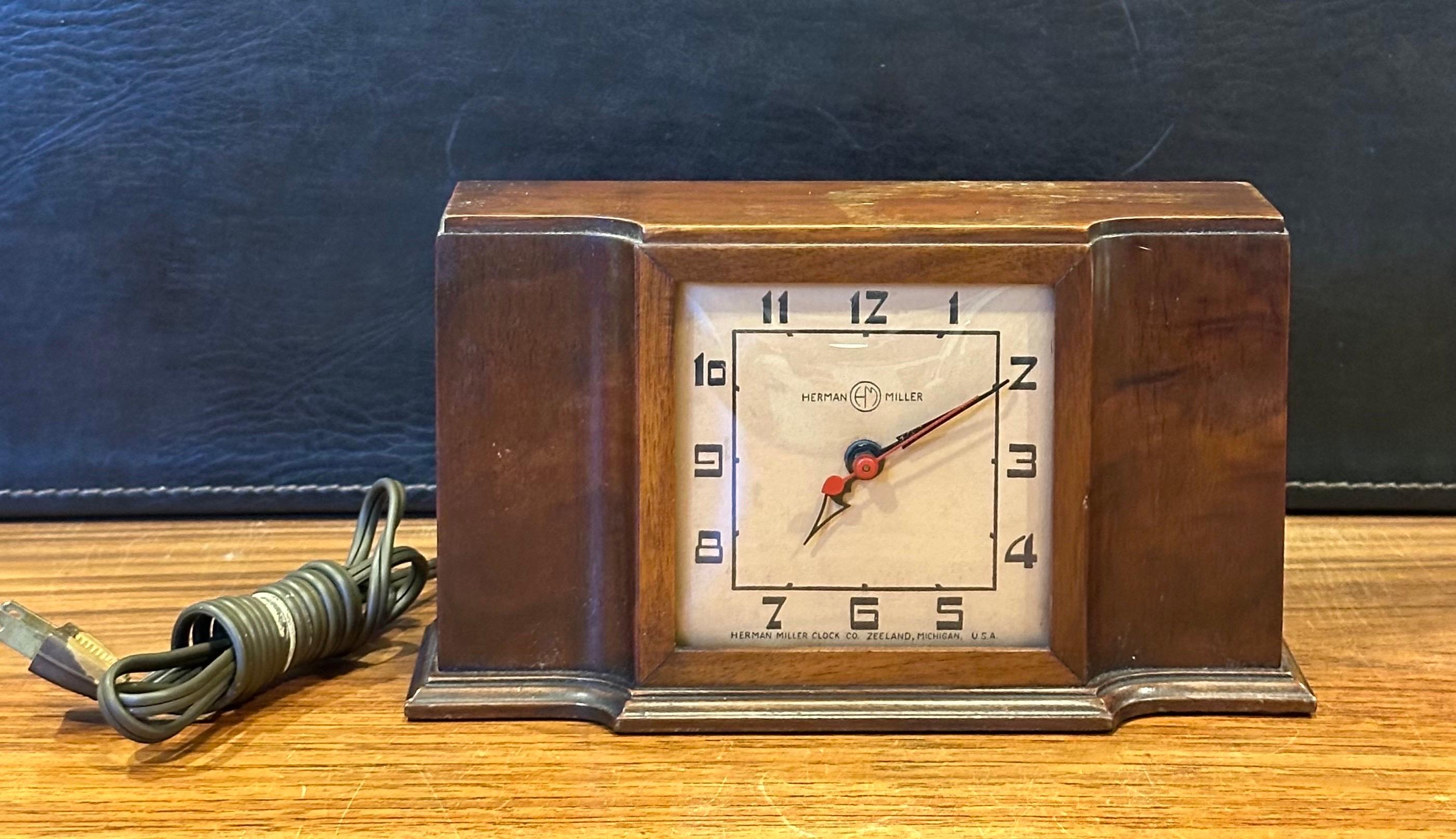 Rare horloge de bureau Art déco par Gilbert Rohde pour Herman Miller Bon état - En vente à San Diego, CA