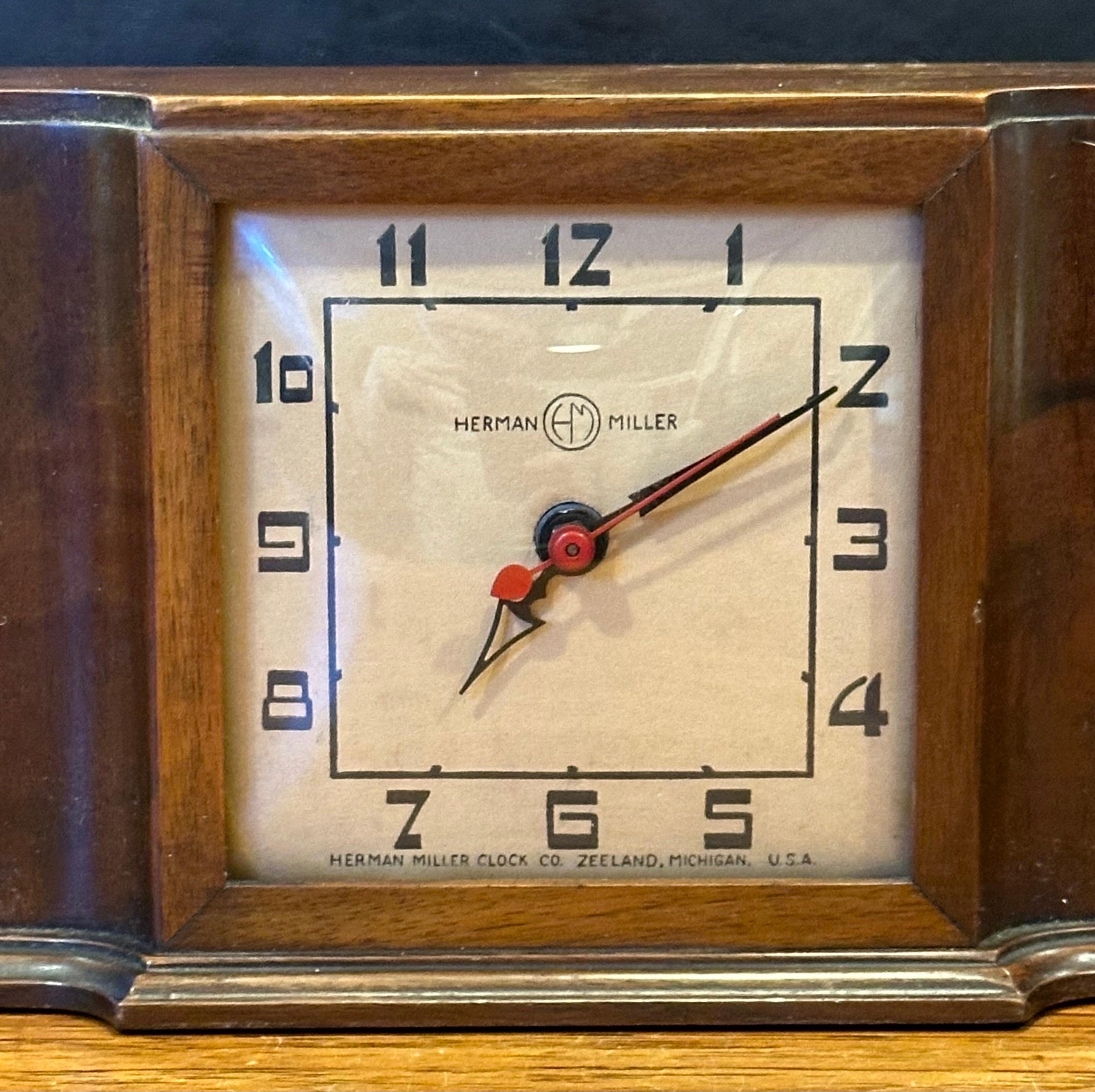 Rare horloge de bureau Art déco par Gilbert Rohde pour Herman Miller en vente 1