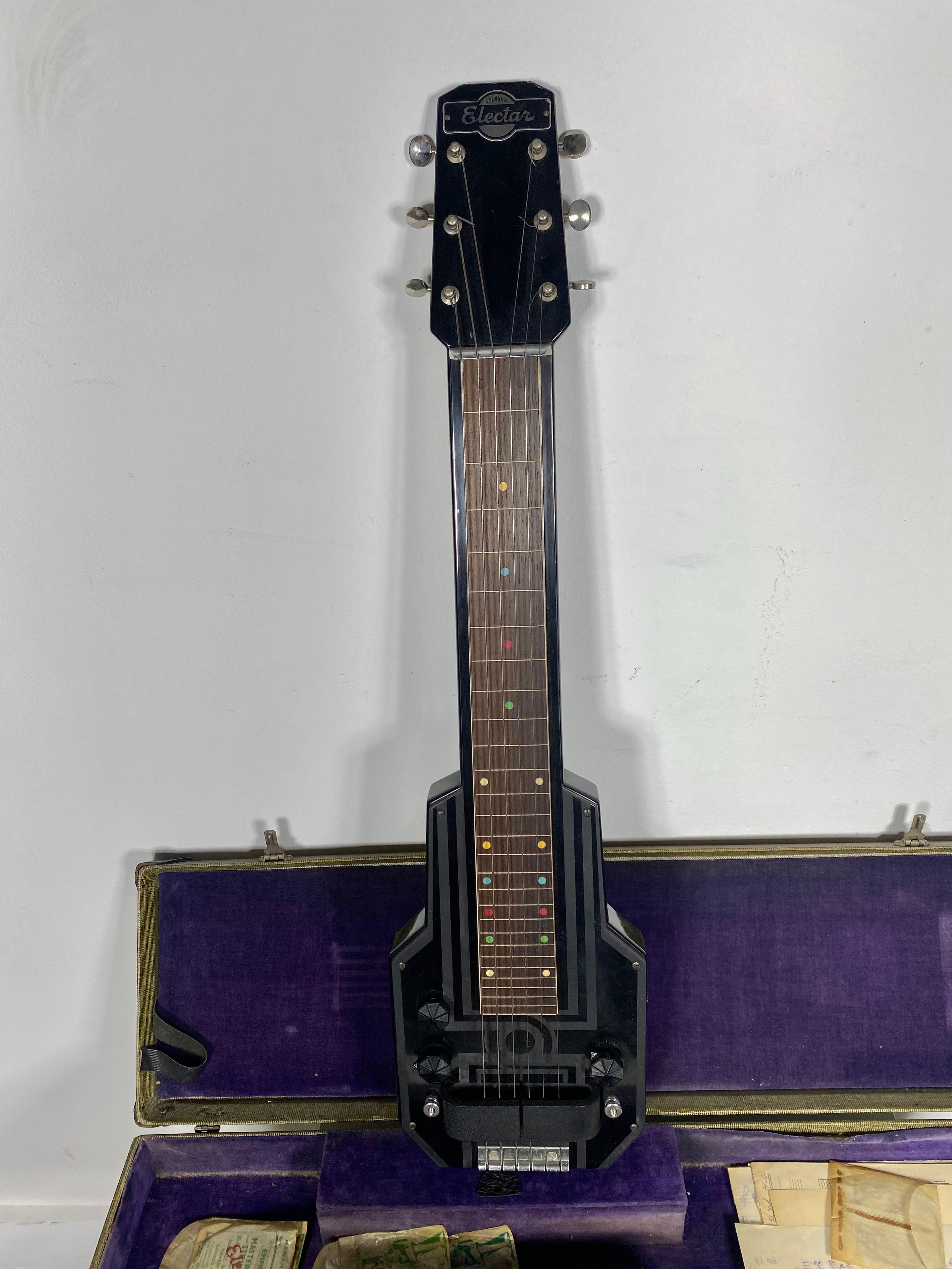 Laqué Rare combo guitare électrique et ampoule Art déco Epiphone Electar modèle M Lap Steel en vente