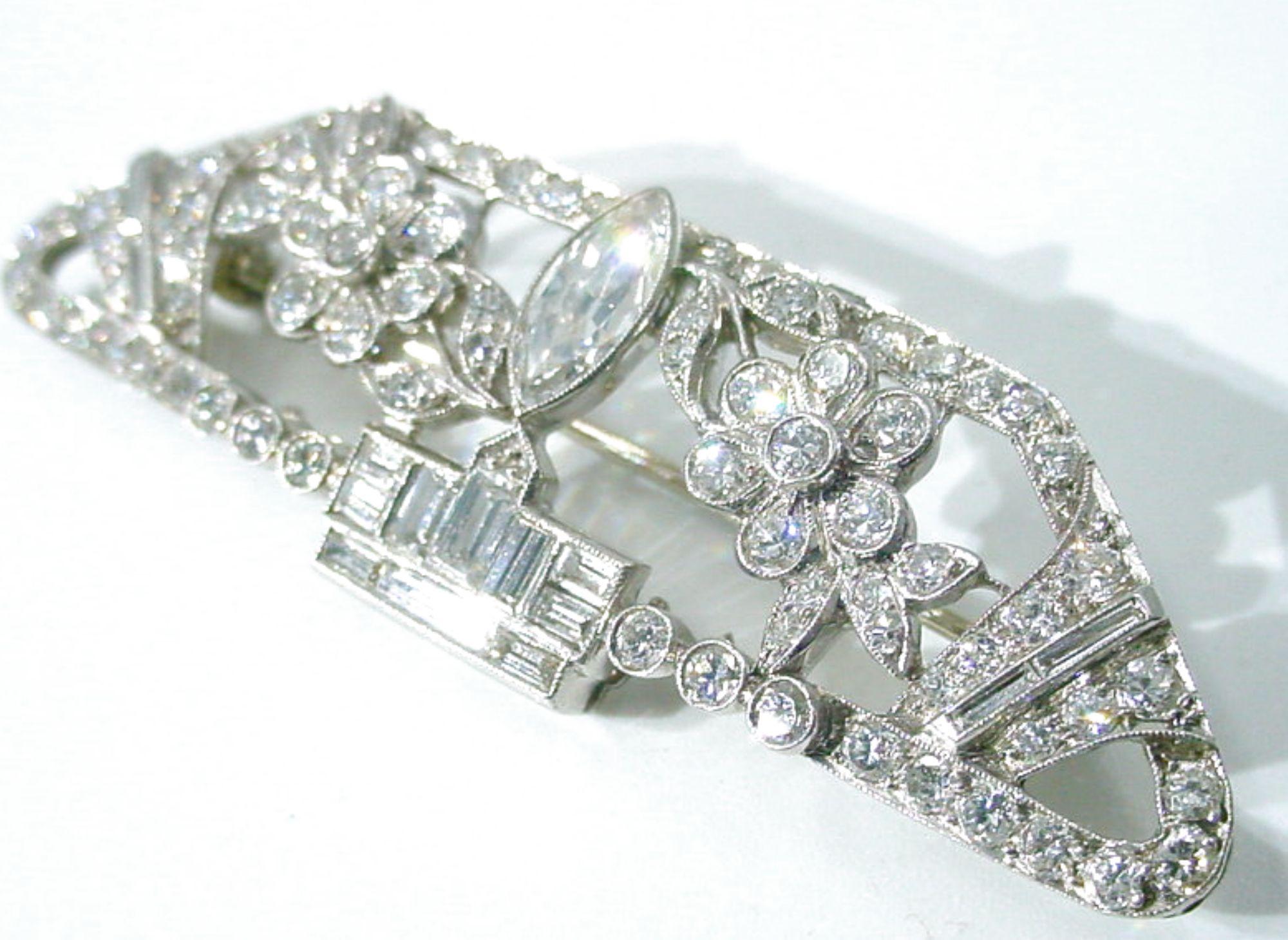 Seltene Art Deco GIARDINETTI Platin 2,62 Karat Diamantbrosche, Art déco  im Zustand „Gut“ im Angebot in Santa Rosa, CA