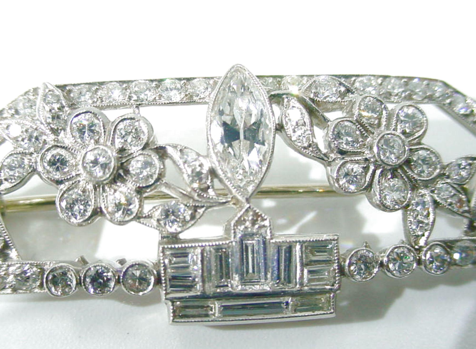 Women's or Men's Rare Art Deco GIARDINETTI Platinum 2.62 Ct Diamond Brooch  For Sale