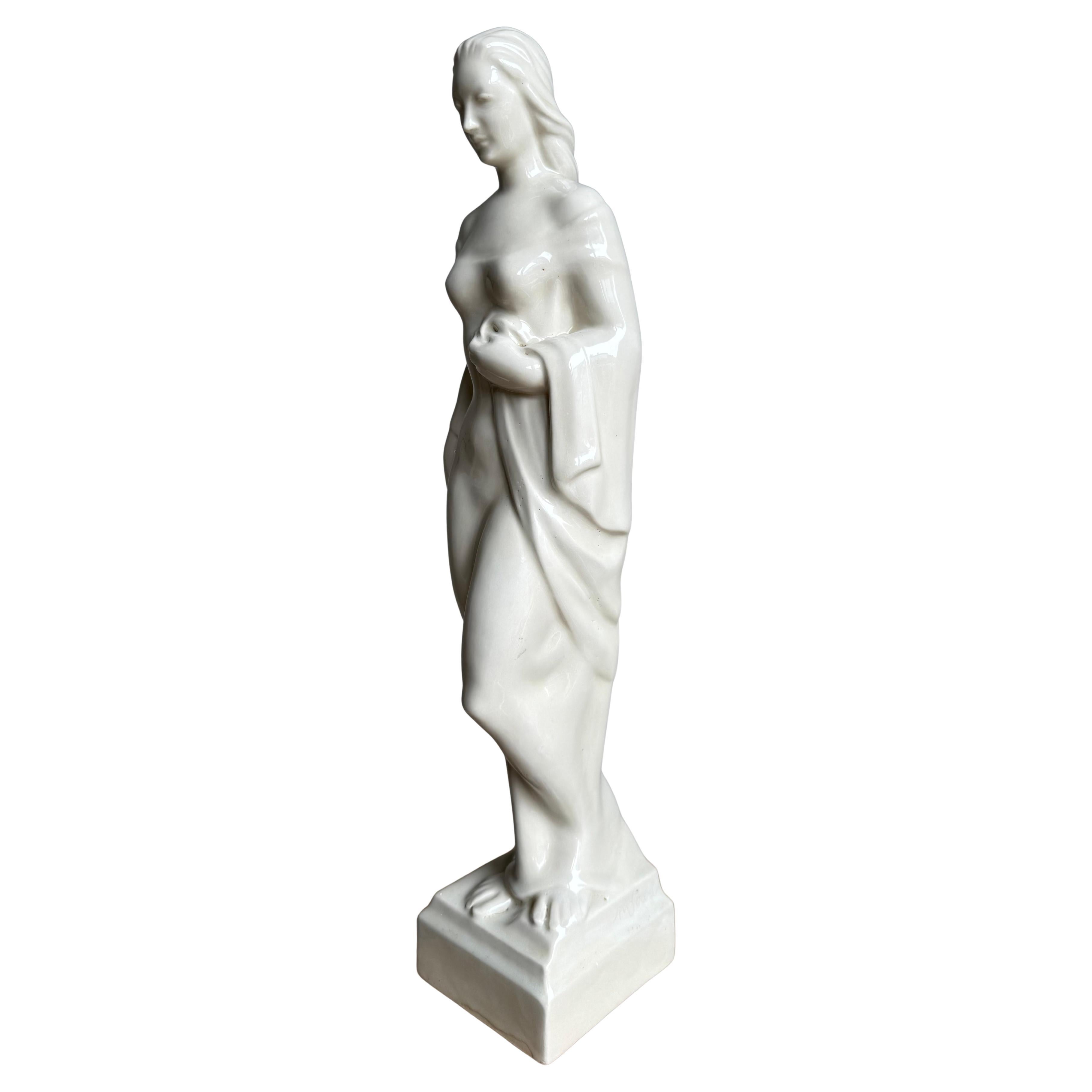 Rare sculpture Art Déco en porcelaine émaillée c1930 par August Wilhelm Goebel, signée