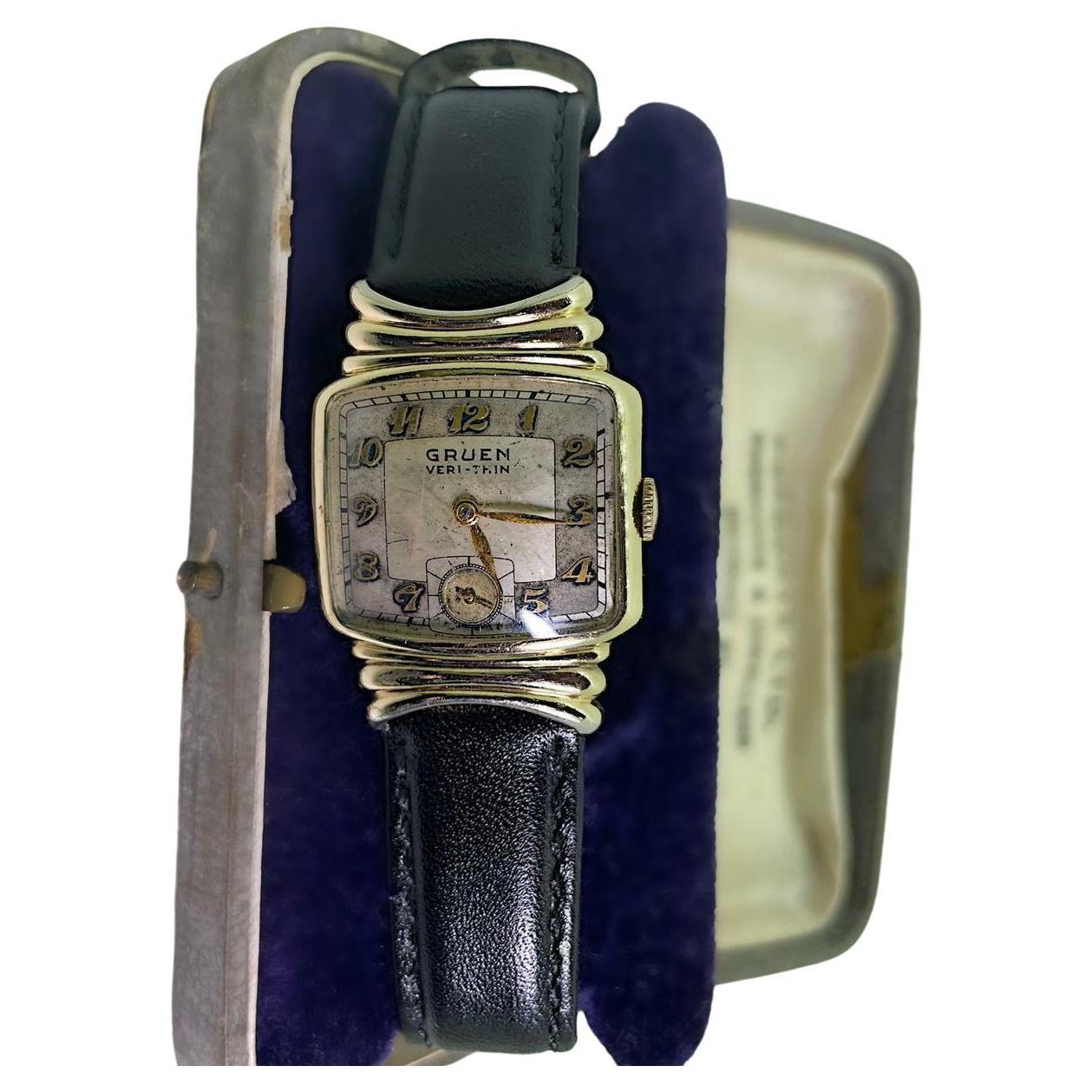 Rare Art-Deco Gruen Veri-Thin Manual Watch. Unusual TV Shaped Case. Hooded Lugs. For Sale