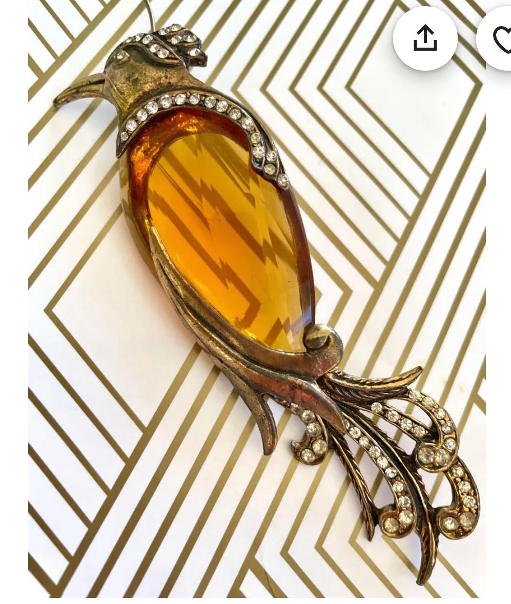 Rare Art Deco H. Pomerantz Inc. N.Y. Amber Jelly Belly Bird Pin Brooch 5 Inches In Excellent Condition For Sale In New York, NY
