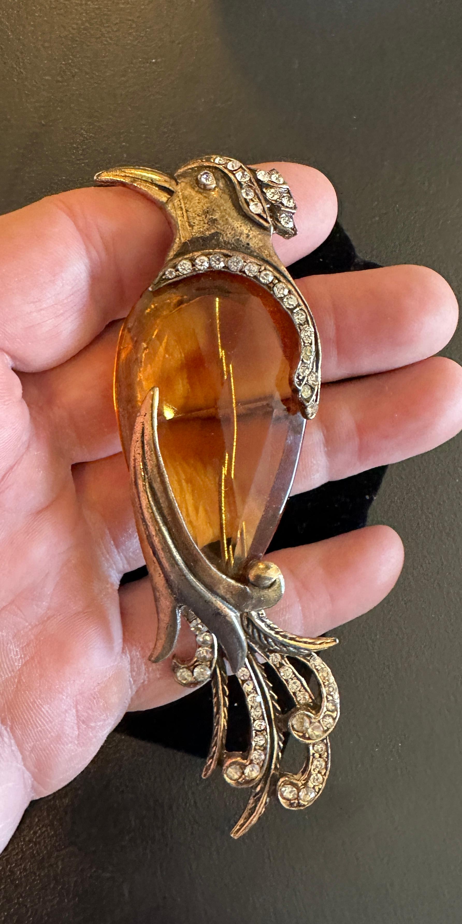 Rare Art Deco H. Pomerantz Inc. N.Y. Amber Jelly Belly Bird Pin Brooch 5 Inches For Sale 2