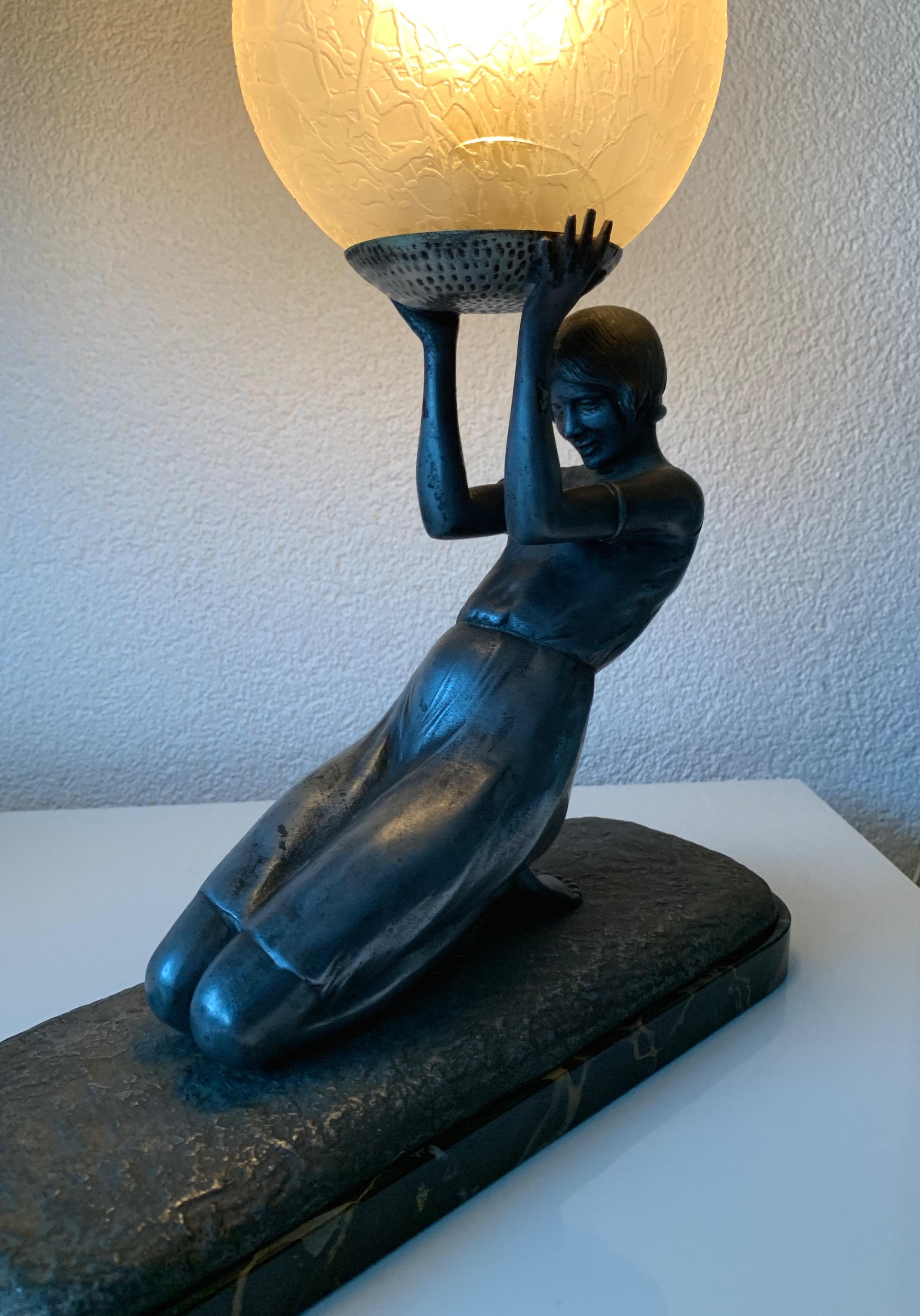 French Rare Art Deco Jolie Statue Sculpture Table / Desk Lamp by Janle & Max Le Verrier