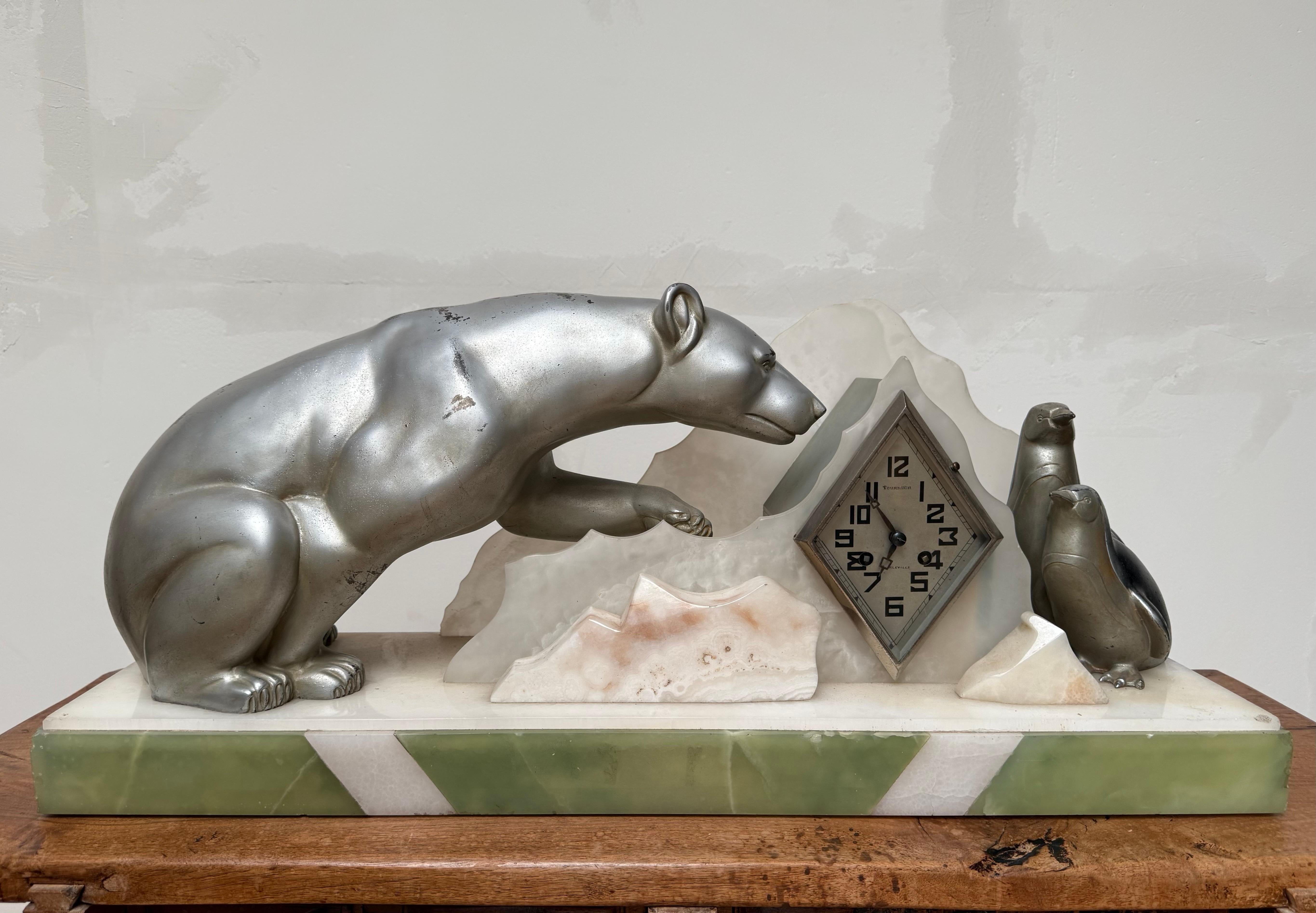 Rare Art Deco Mantel Clock with Polar Bear & Penguin Sculptures By Fournier For Sale 8