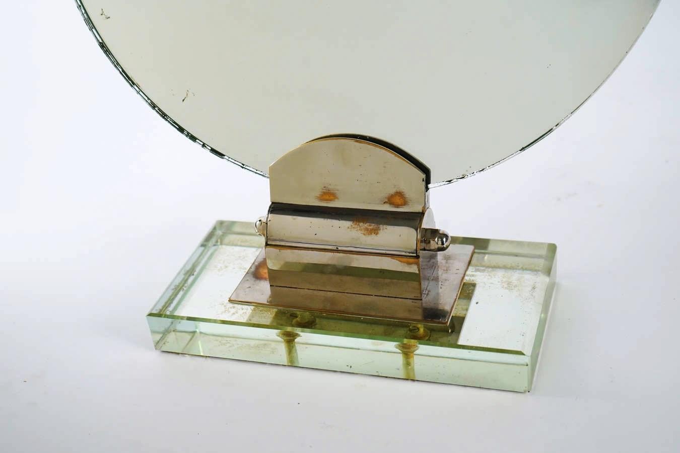 Rare Art Deco Period Small Orientable Table Mirror Attributed to Jacques Adnet In Good Condition For Sale In Saint-Ouen, FR