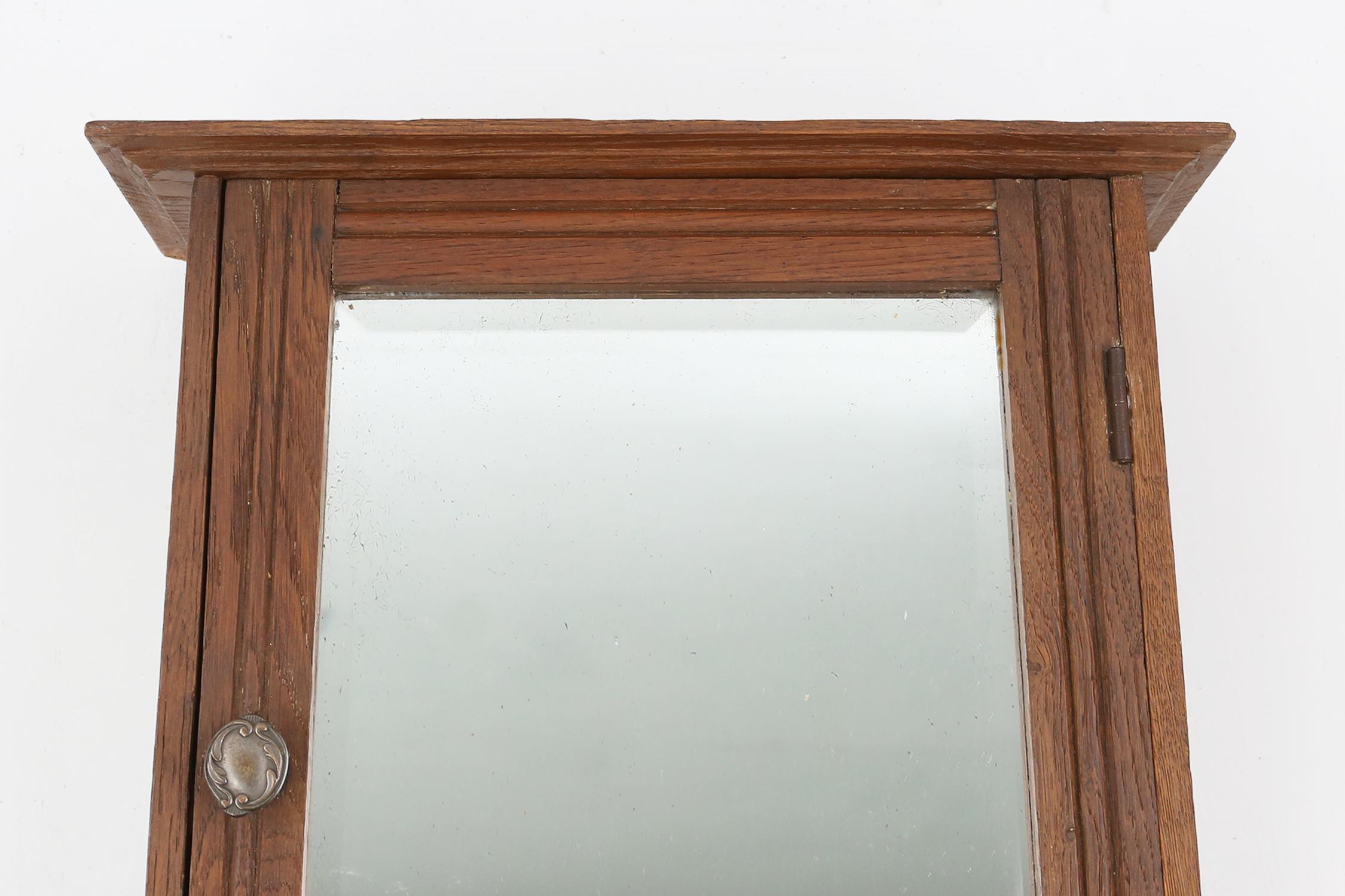 Rare Art Deco shaving cabinet in wood with side mirrors, France 1920s For Sale 5