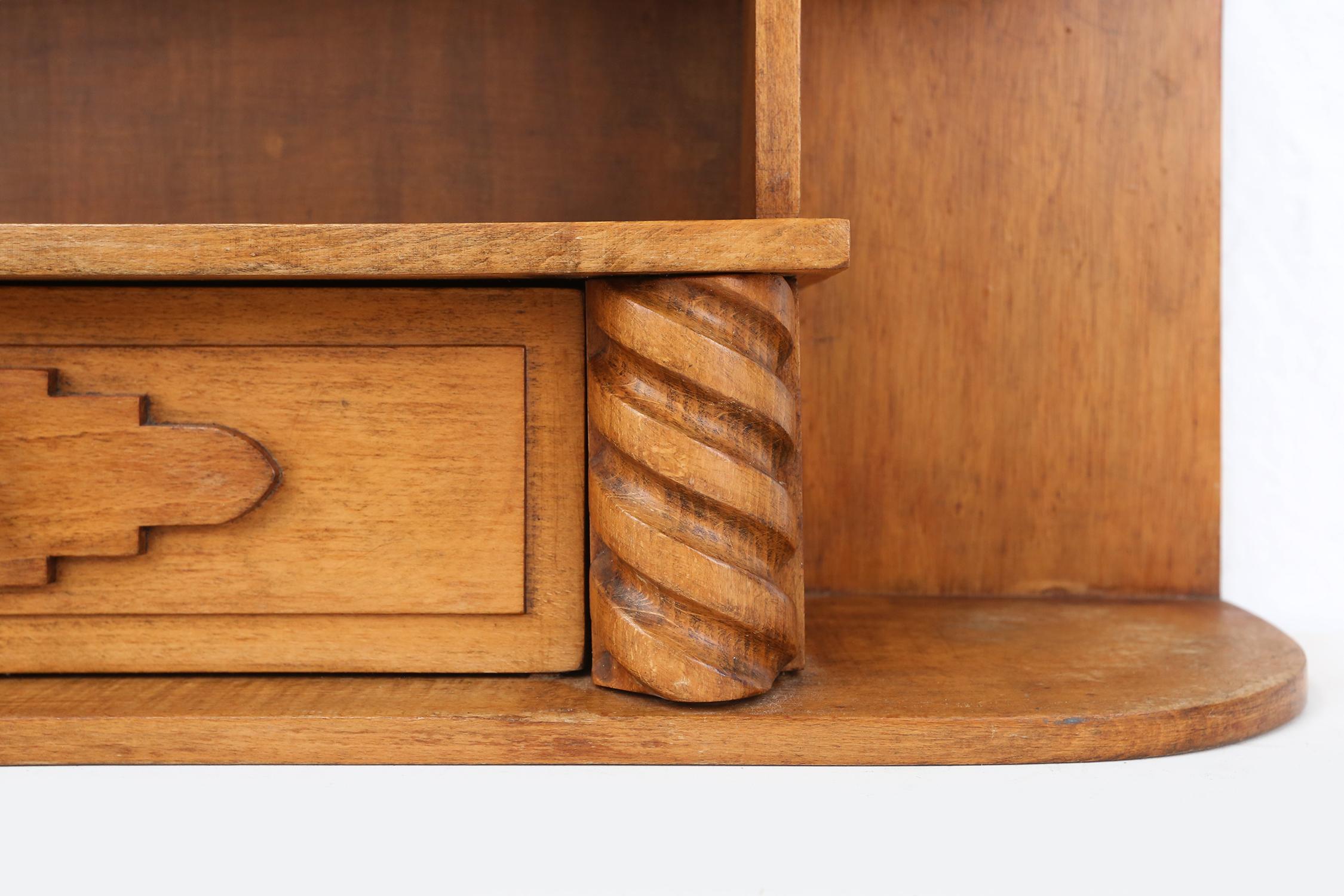 Seltener Art-Déco-Rasierschrank mit Spiegel und Schublade, Frankreich ca. 1950 im Zustand „Gut“ im Angebot in Meulebeke, BE