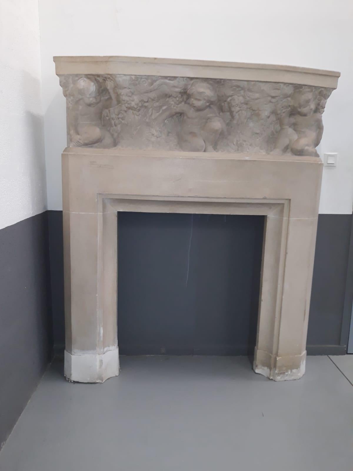 (Attributed) Paul Hagemans Rare Art Deco Stone Fireplace, Neoclassic , circa 1940 In Good Condition For Sale In Saint-Ouen, FR