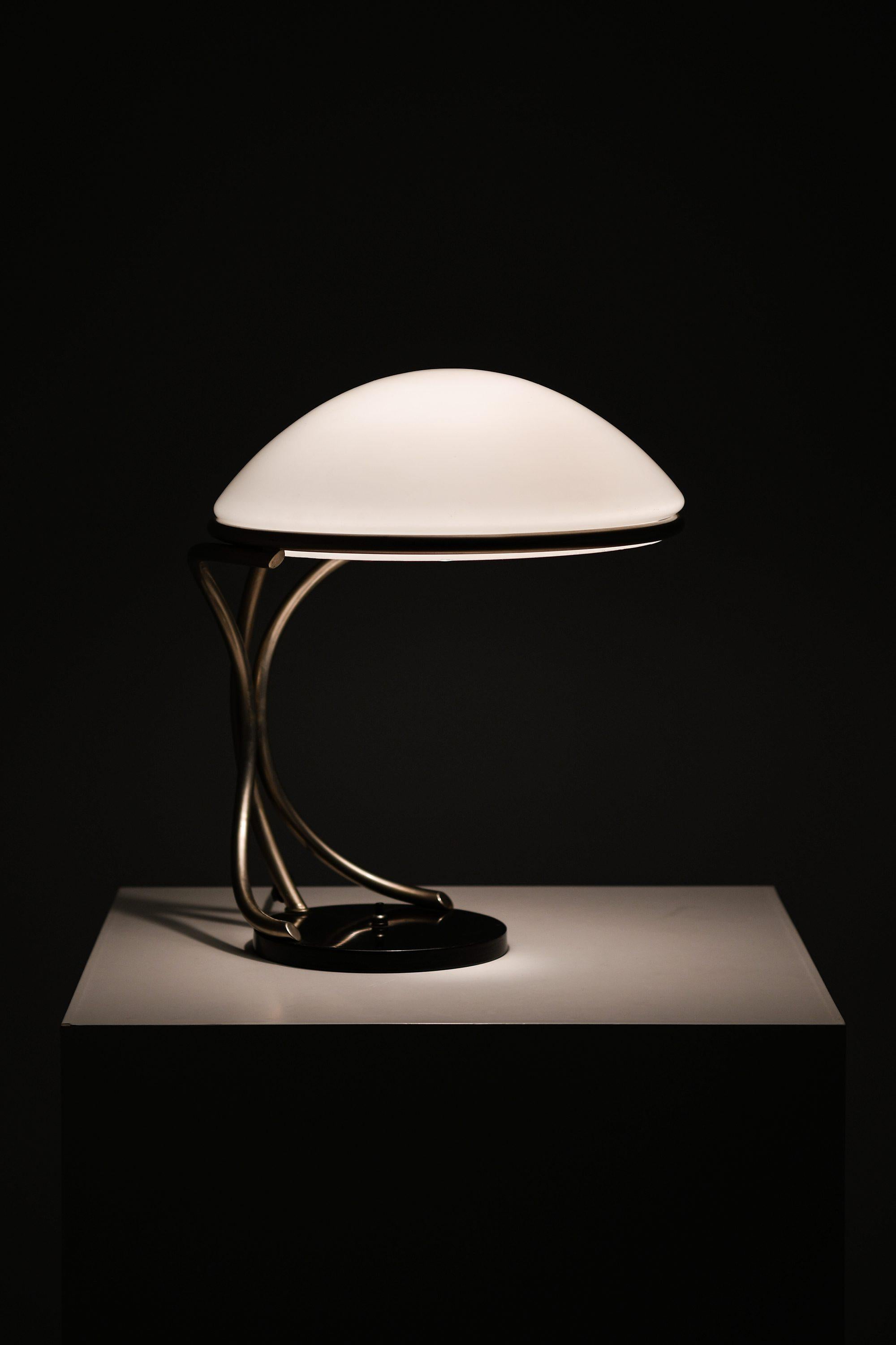 20ième siècle Rare lampe de table Art déco en verre et étain, années 1930 en vente