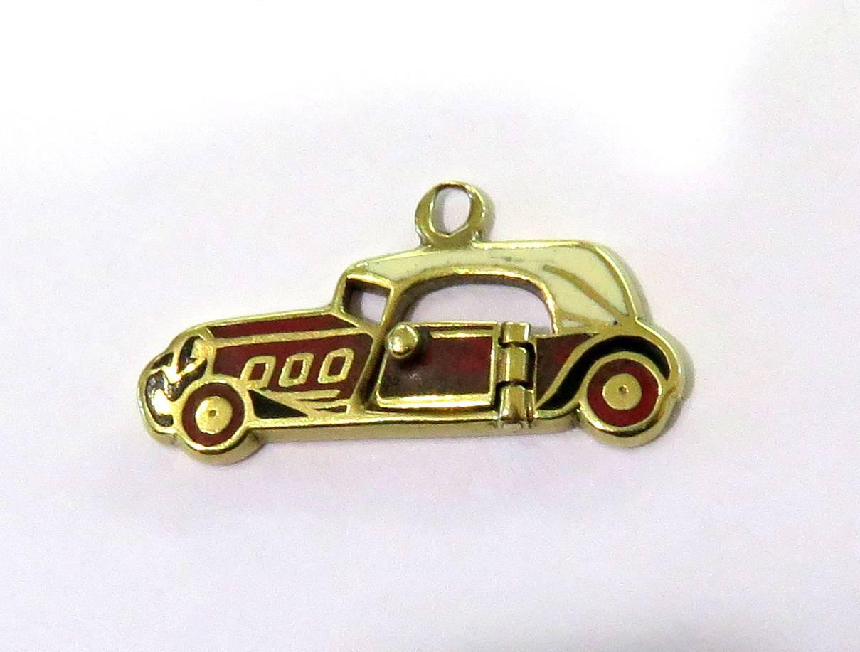 Rare Art Deco Two-Seat Sports Car Movable Enamel Love Charm Pendant For Sale 1