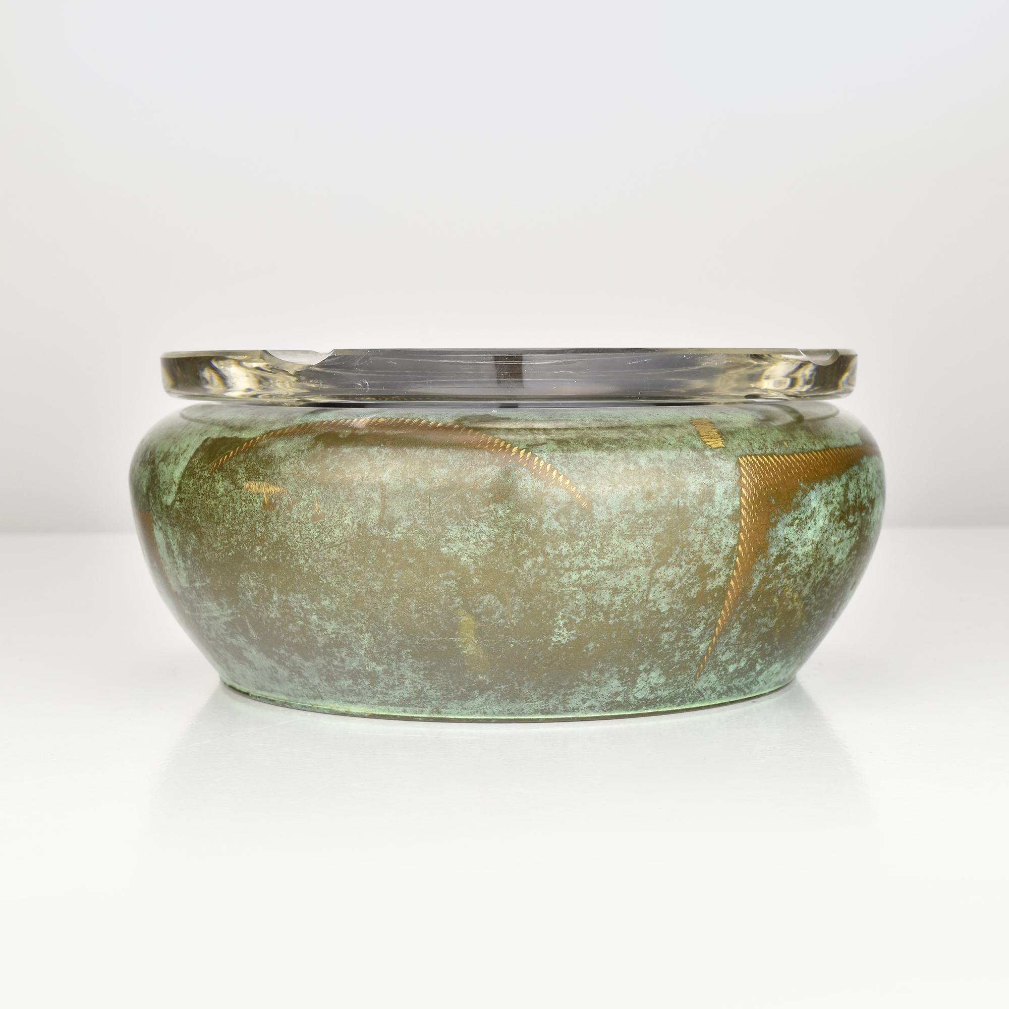 Fatto a mano Raro posacenere in rame Art Deco WMF Ikora con rivestimento in vetro pesante, anni '30 in vendita