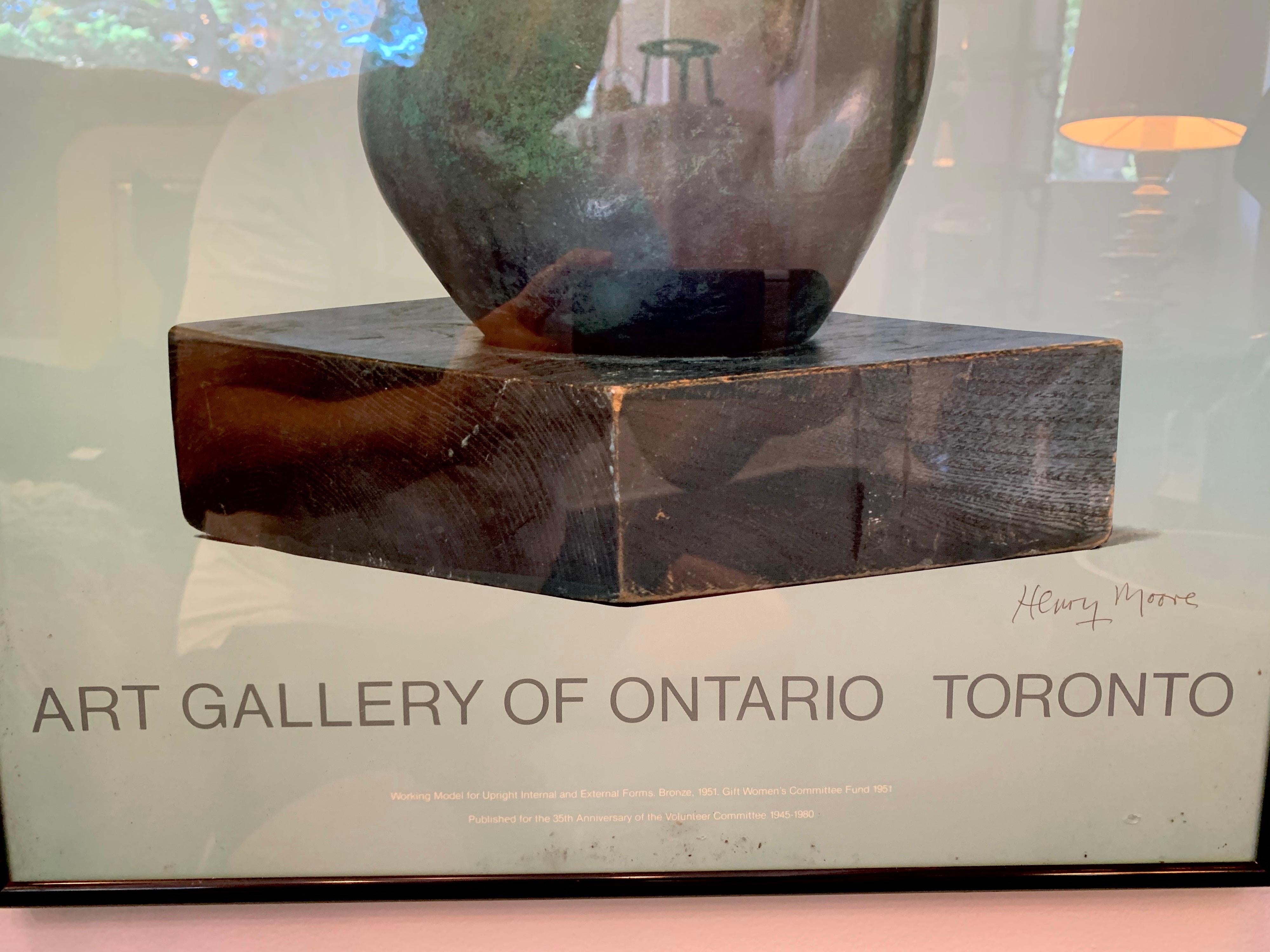 Rare affiche de la galerie d'art de l'Ontario, Henry Moore, signée Bon état à East Hampton, NY