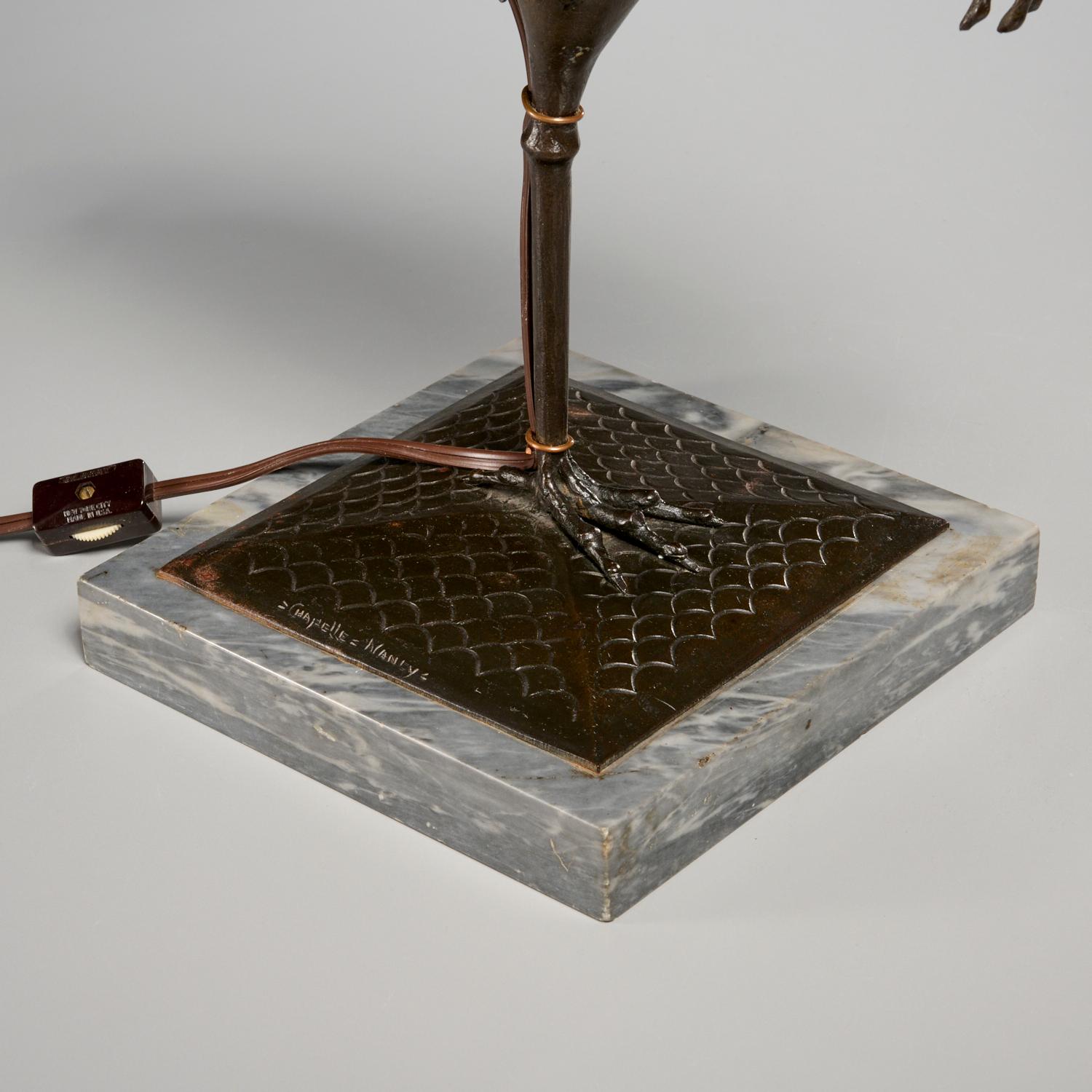 Début du 20ème siècle Rare lampe sculpturale en verre d'art et fer forgé par Muller Frères en vente