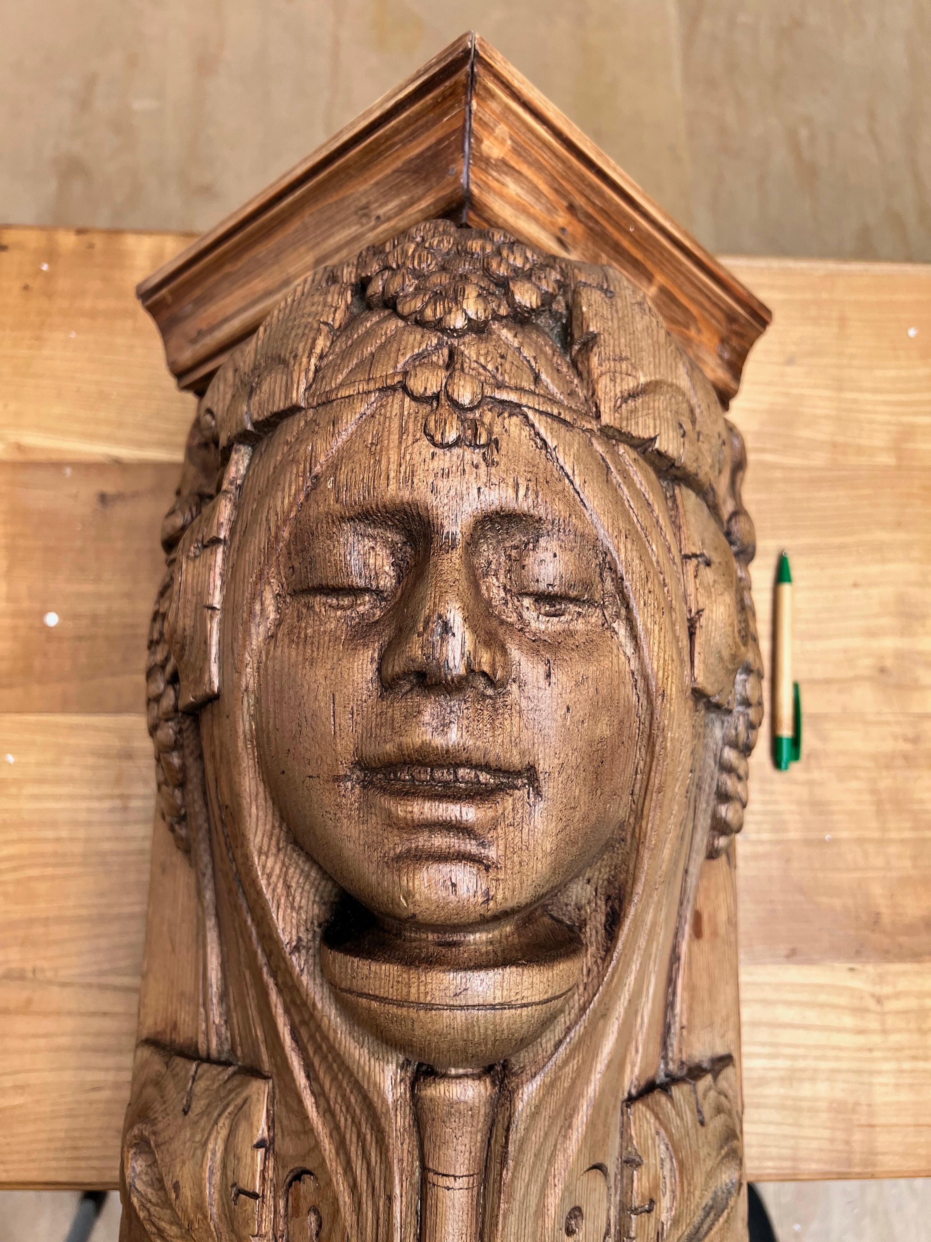 Rare Art Nouveau Era Corner Bracket / Shelf with Amphictyonis Mask / Sculpture For Sale 4