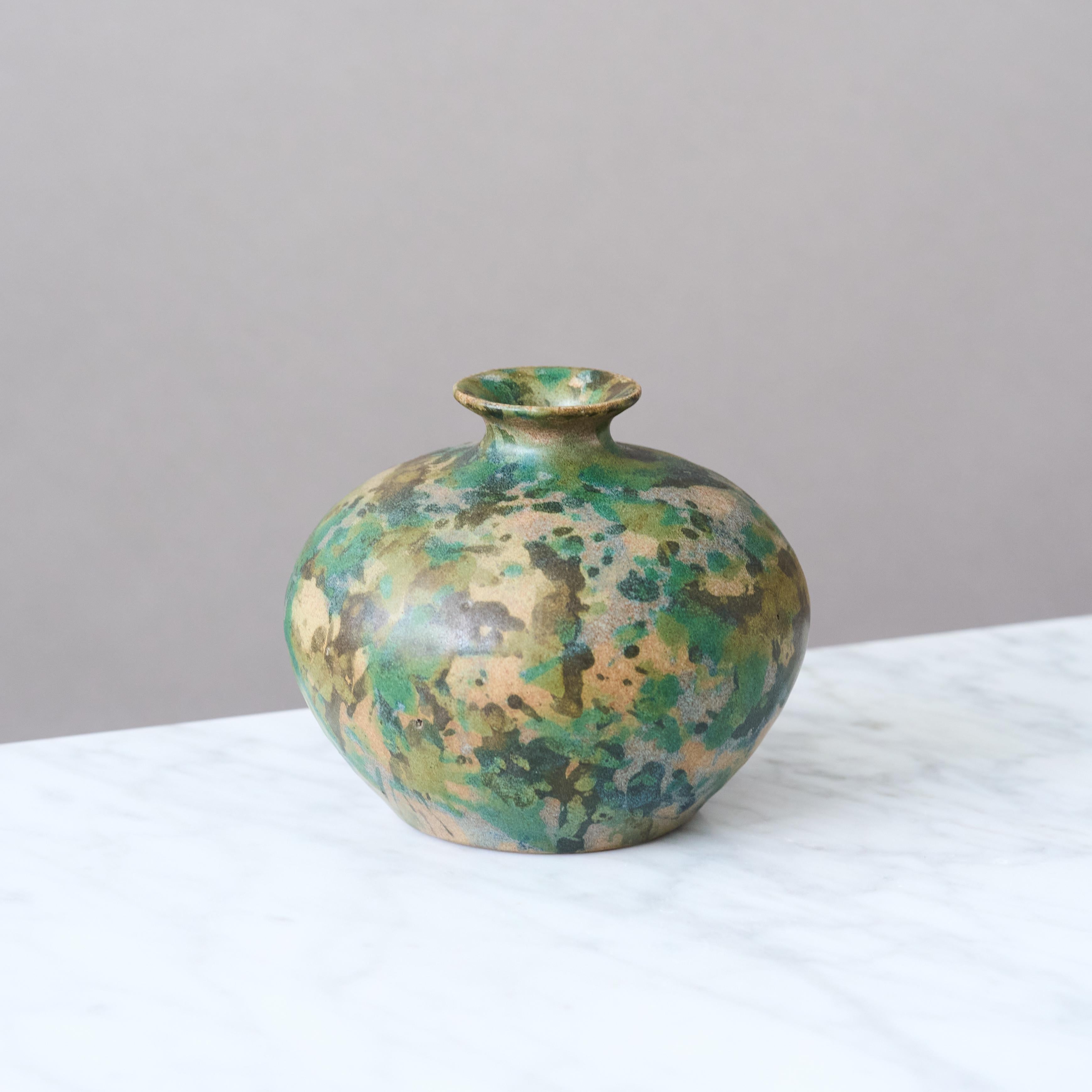 Raro jarrón de cerámica Art Nouveau de Anders Teodor Andersson. Ystad, Suecia, años veinte. Cerámico en venta