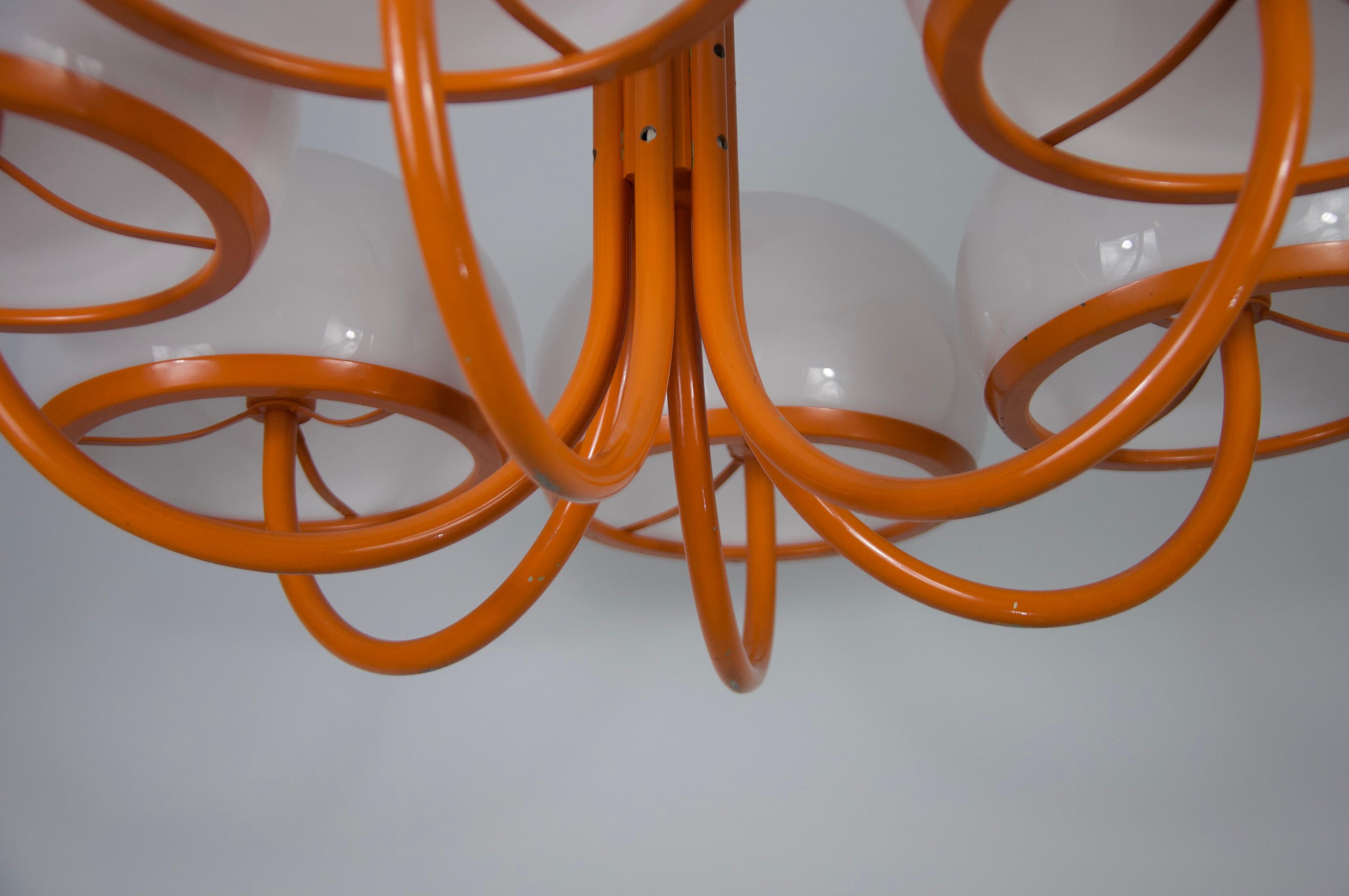 Rare lustre Arteluce en verre acrylique, Italie, 1970 en vente 11