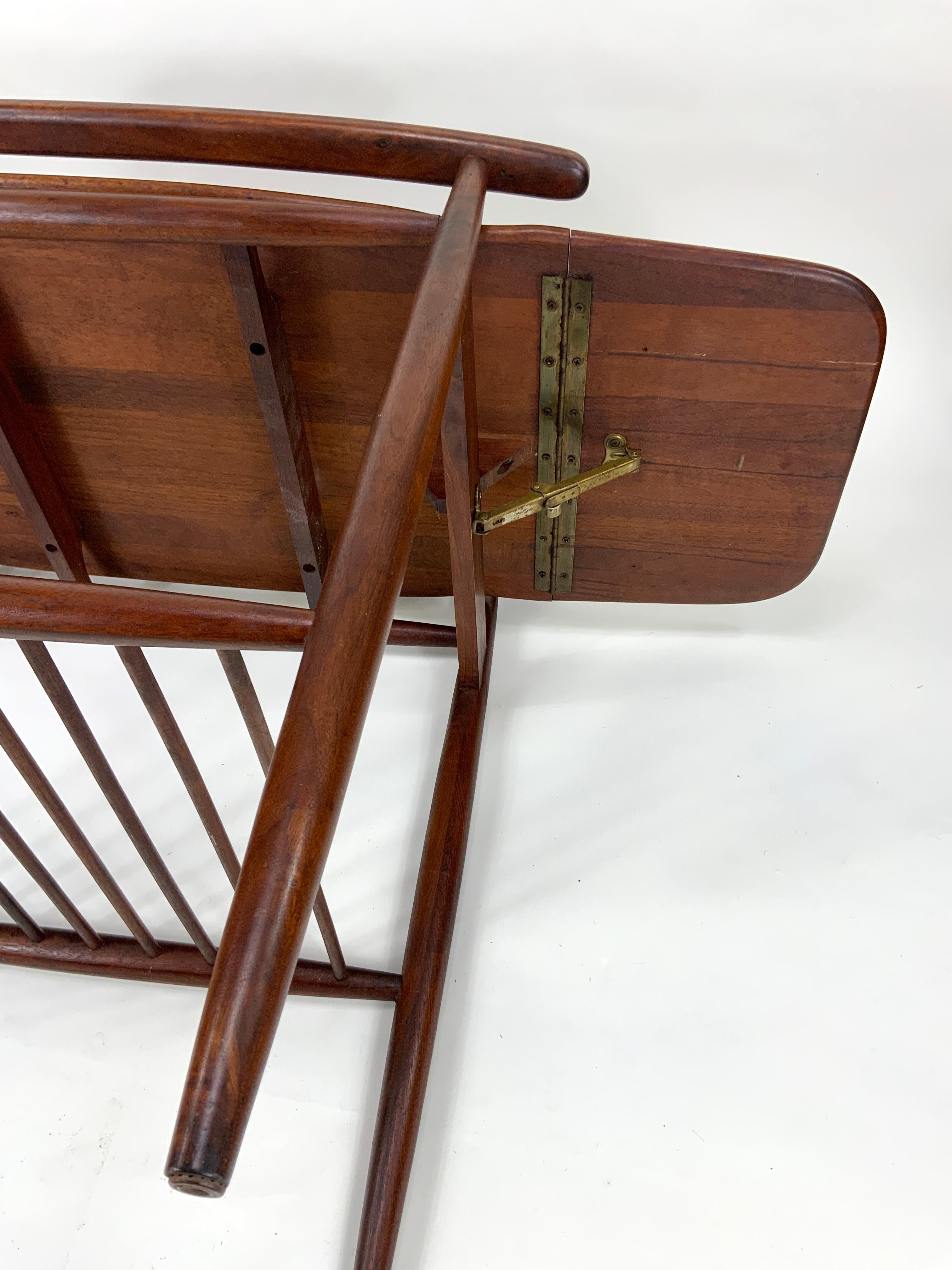 Noce Raro carrello da bar/tè in legno di Arthur Umanoff, anni '50 ca. in vendita