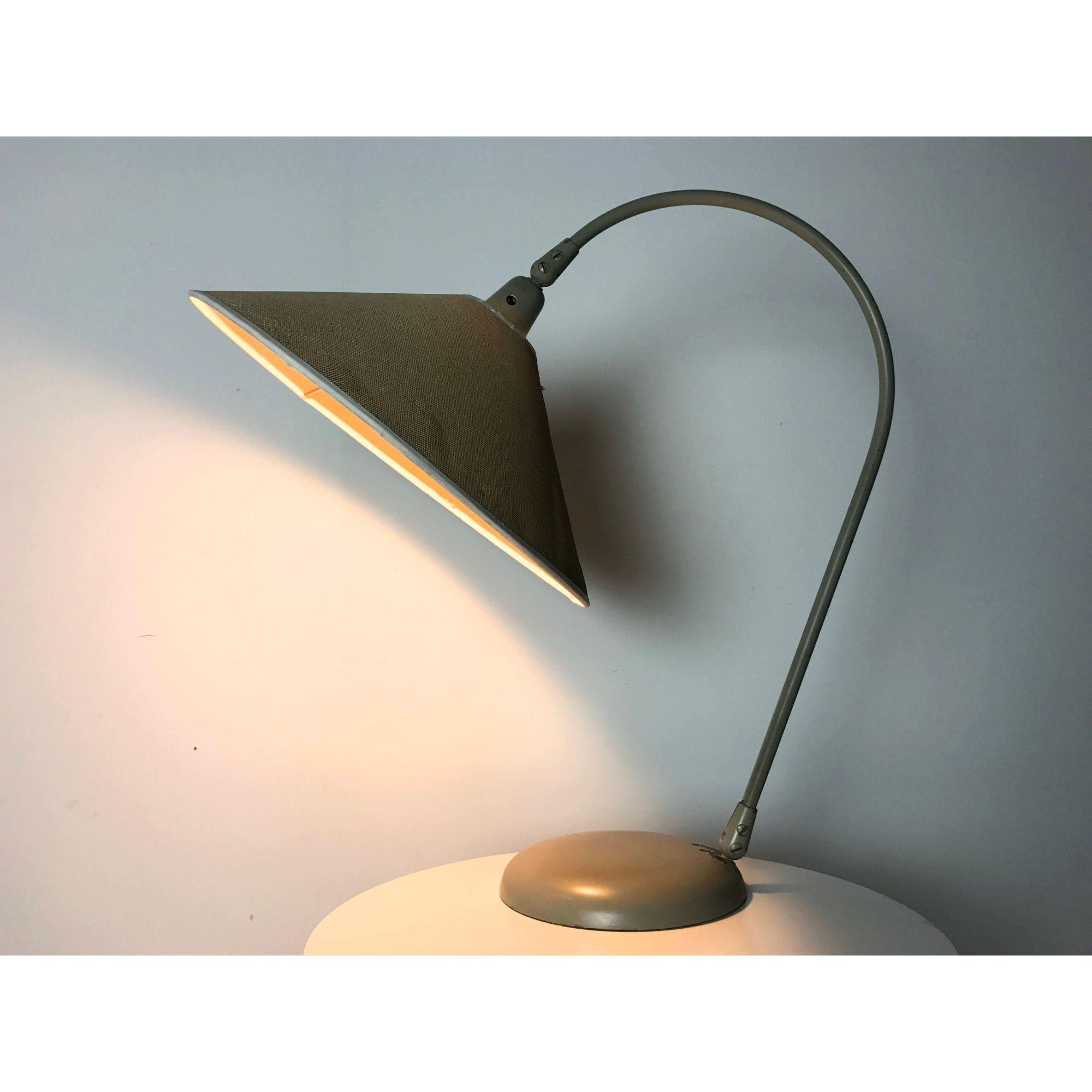 Rare Articulated Table Lamp in Metal by Kurt Versen, Early 1950's For Sale 4