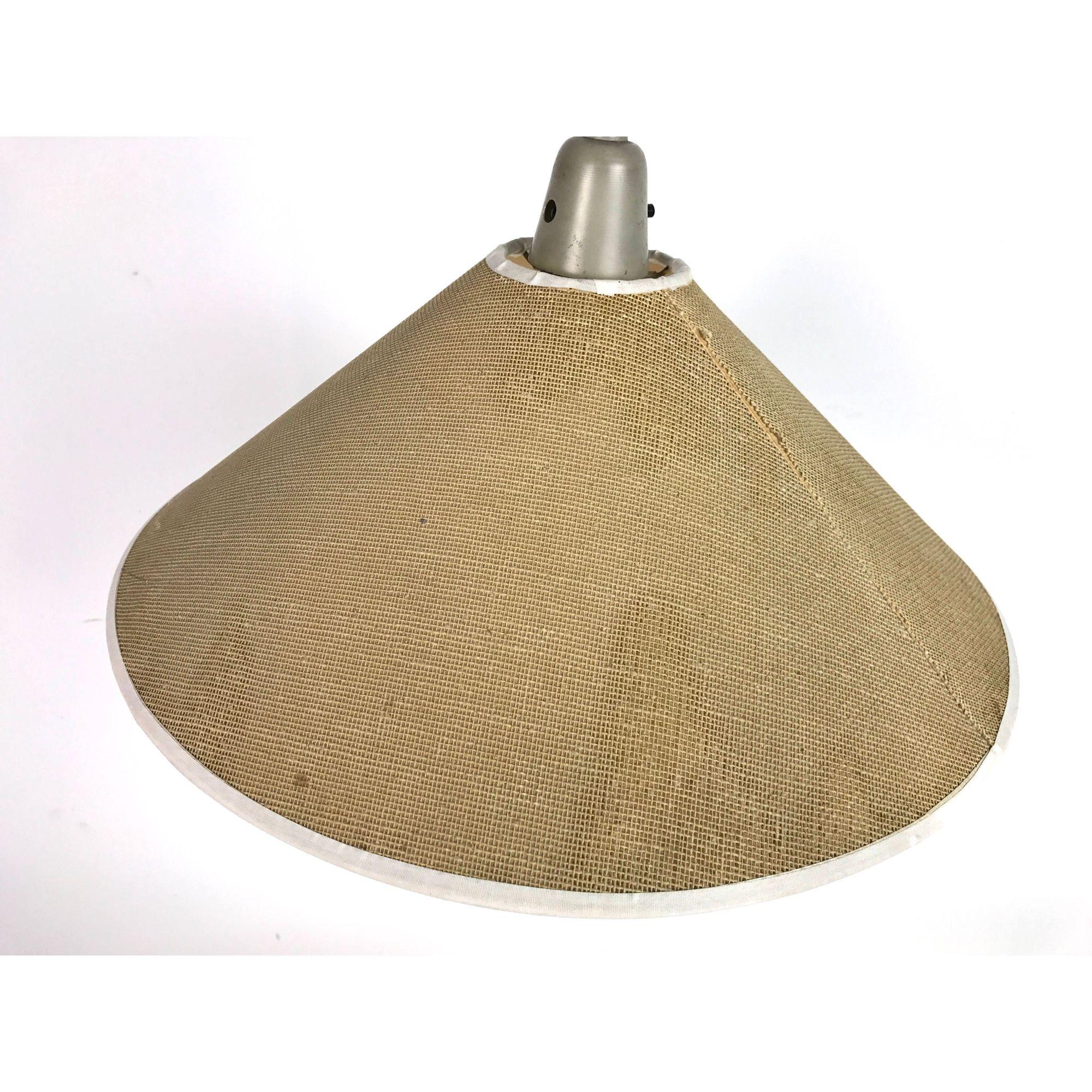 Rare Articulated Table Lamp in Metal by Kurt Versen, Early 1950's In Good Condition For Sale In Troy, MI