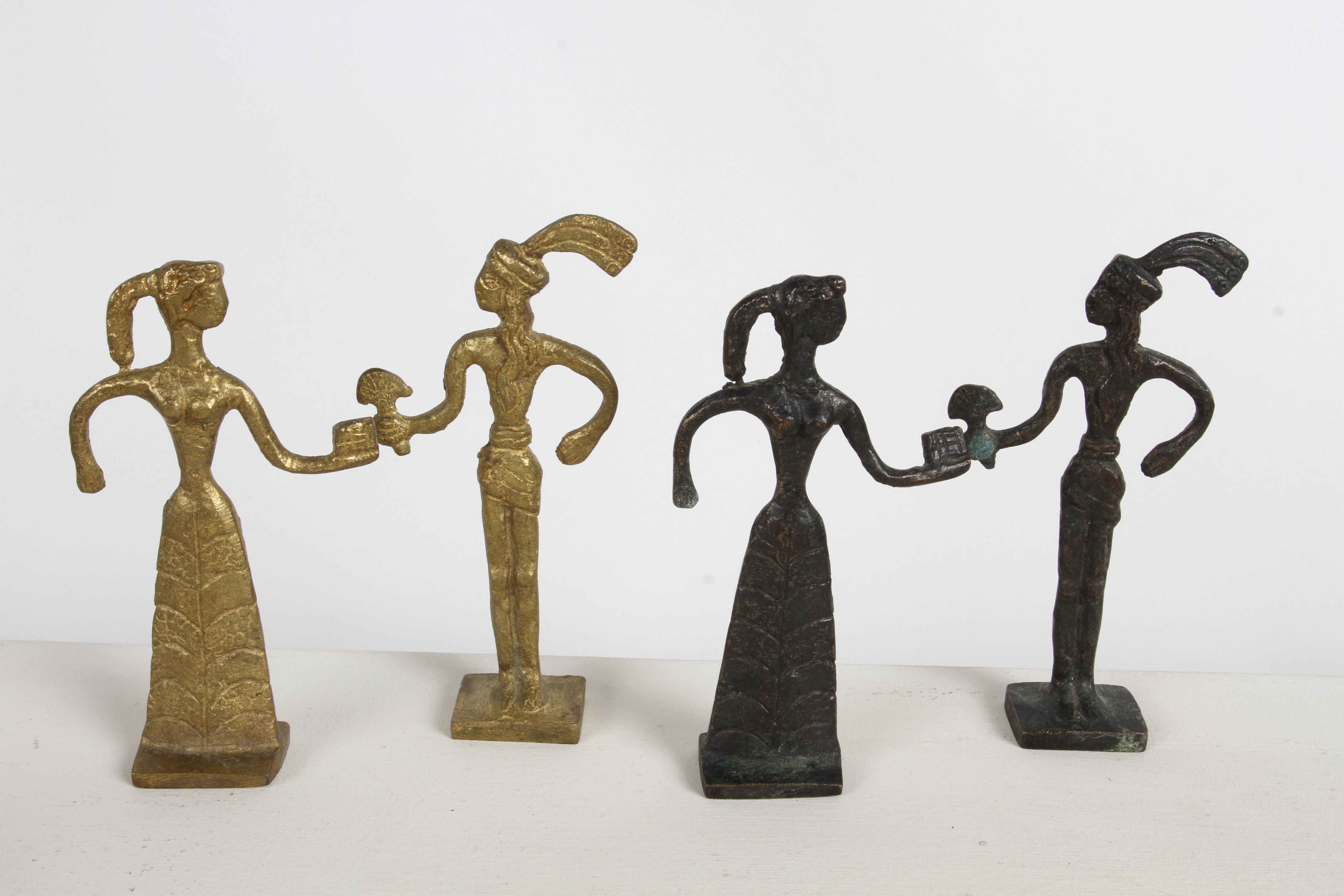 Rare ensemble d'échecs artisanal Christoforus Sklavenitis « Minoan » en bronze de la Grèce antique en vente 3