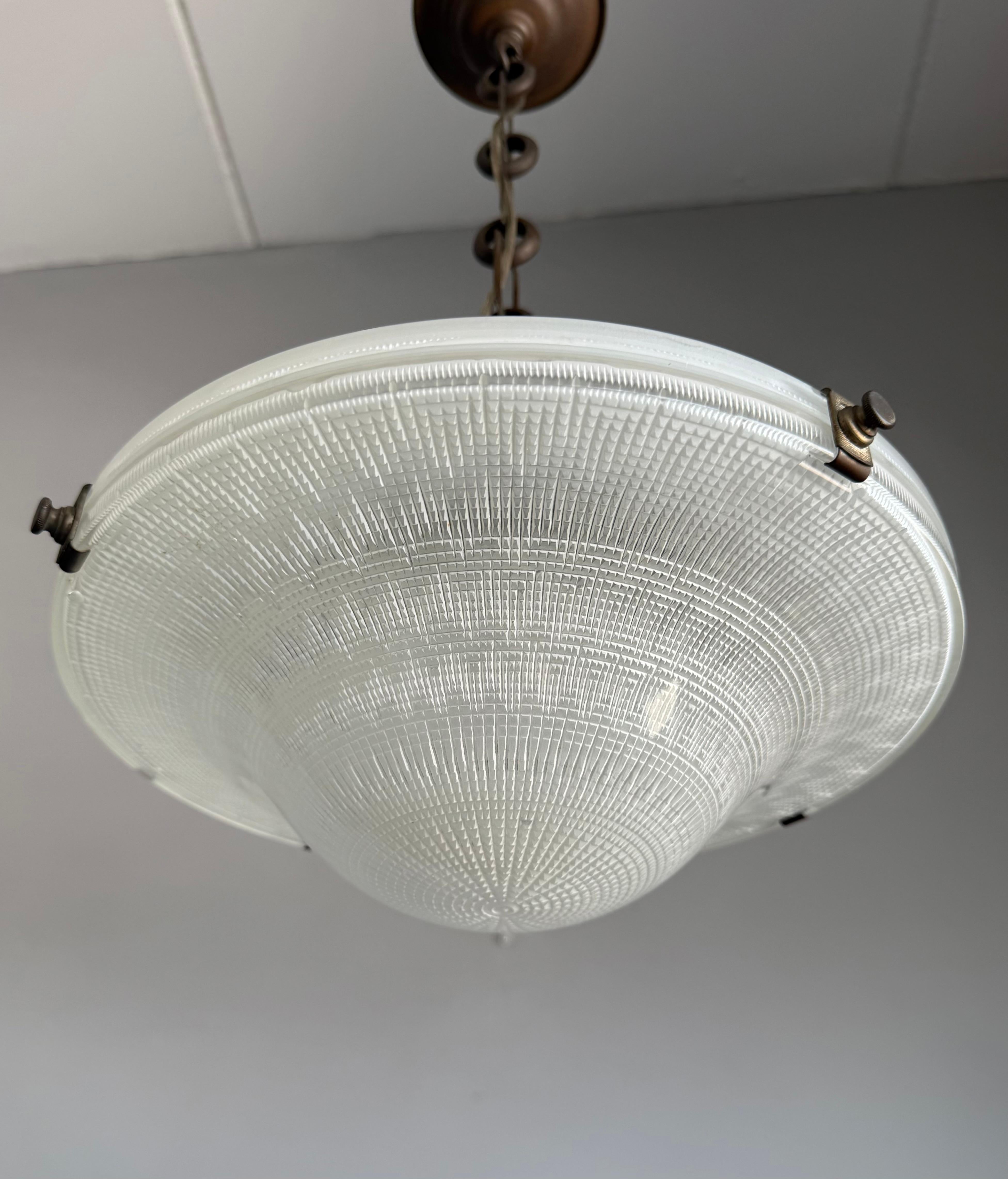 Rare Arts & Crafts Holophane No 2712.R Pendant Light England, Early 20th Century In Good Condition For Sale In Lisse, NL