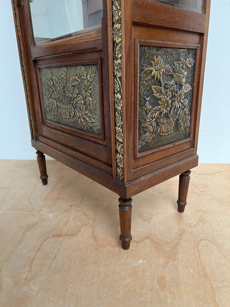 Rare Arts & Crafts Oak Display Cabinet / Vitrine with Embossed Brass Decorations For Sale 6