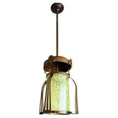 Seltene Arts & Crafts Patinated Bronze & Uran (Vaseline) Glas Anhänger / Laterne