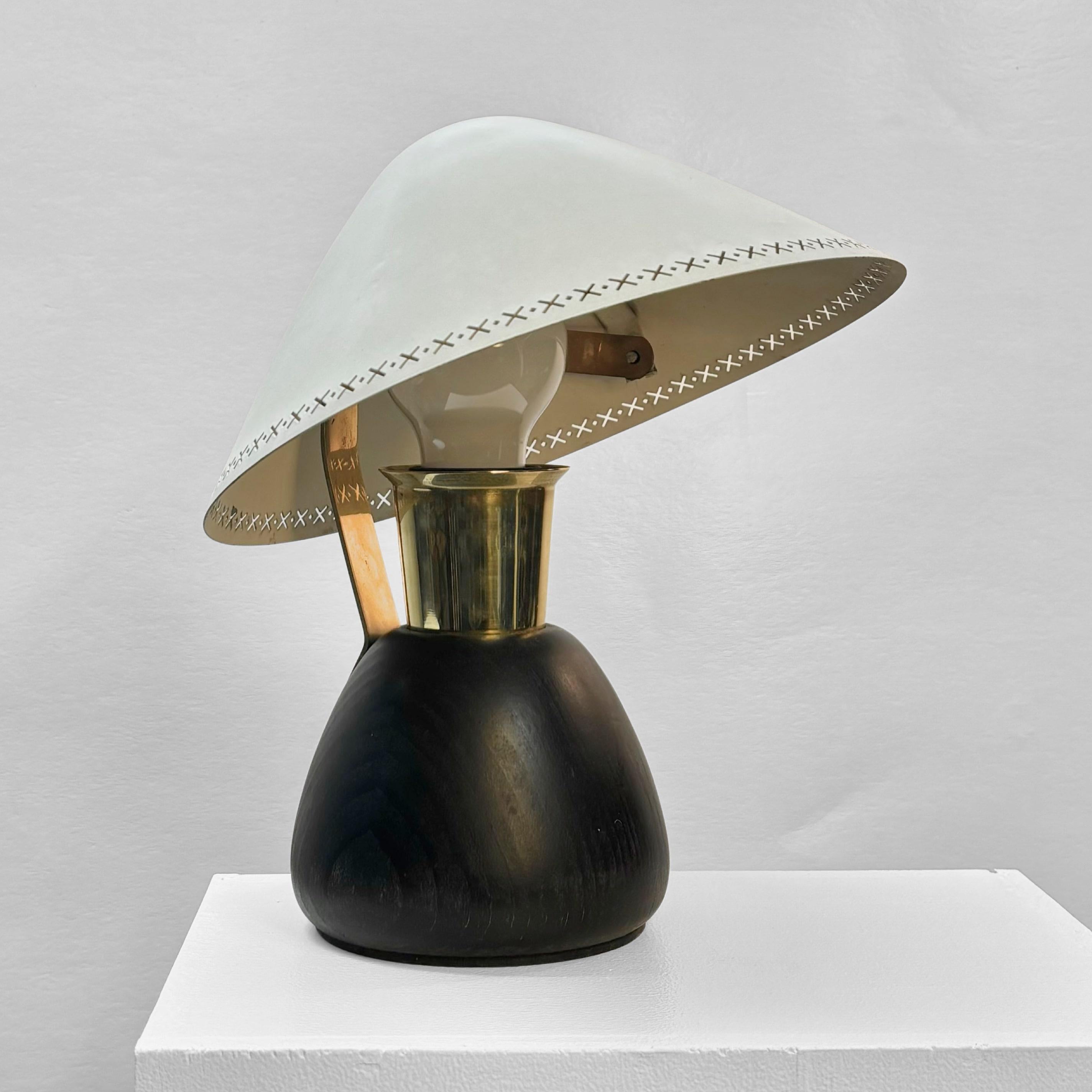 Milieu du XXe siècle Rare lampe de table scandinave ASEA du milieu du siècle, modèle E1272, Suède, années 1950 en vente