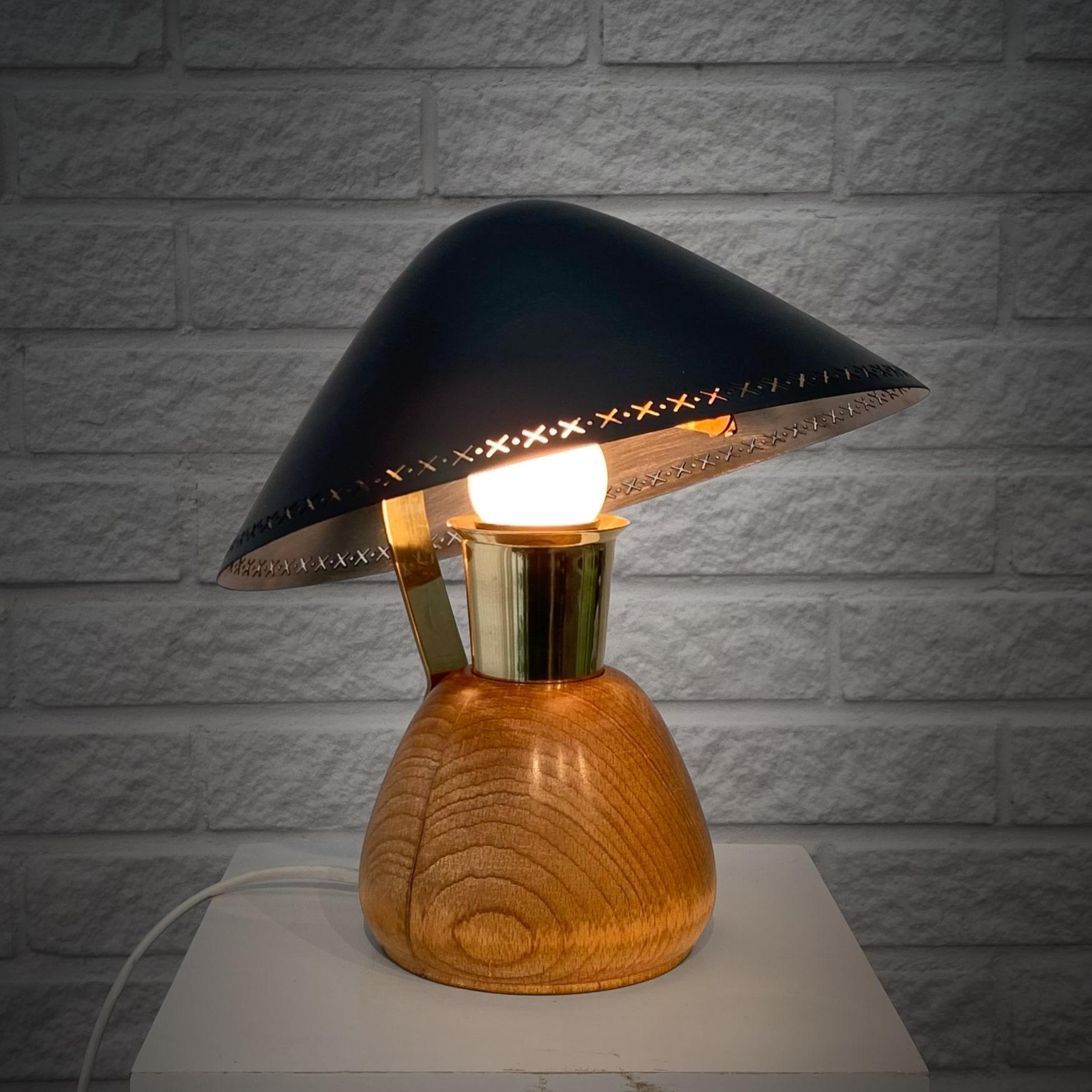 Mid-Century Modern Rare ASEA mid century table lamp, model E1272, Sweden, 1950s For Sale