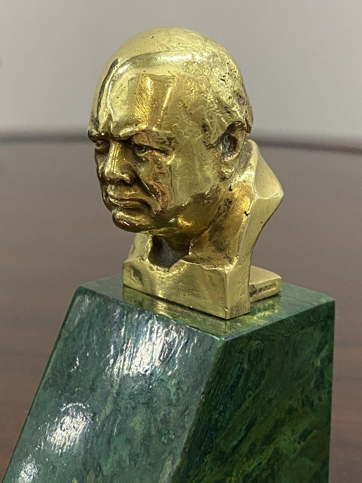 Rare Asprey & Co Oscar Nemon 1967 18ct Gold Minature Bust of Winston Churchill 4