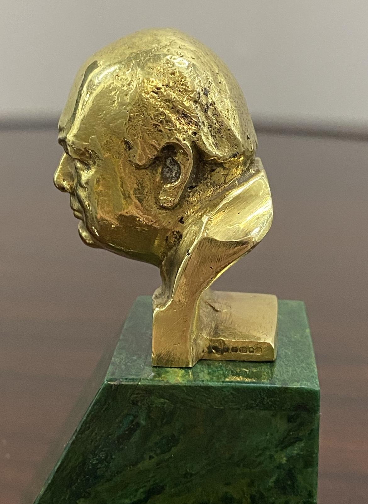 Rare Asprey & Co Oscar Nemon 1967 18ct Gold Minature Bust of Winston Churchill For Sale 5