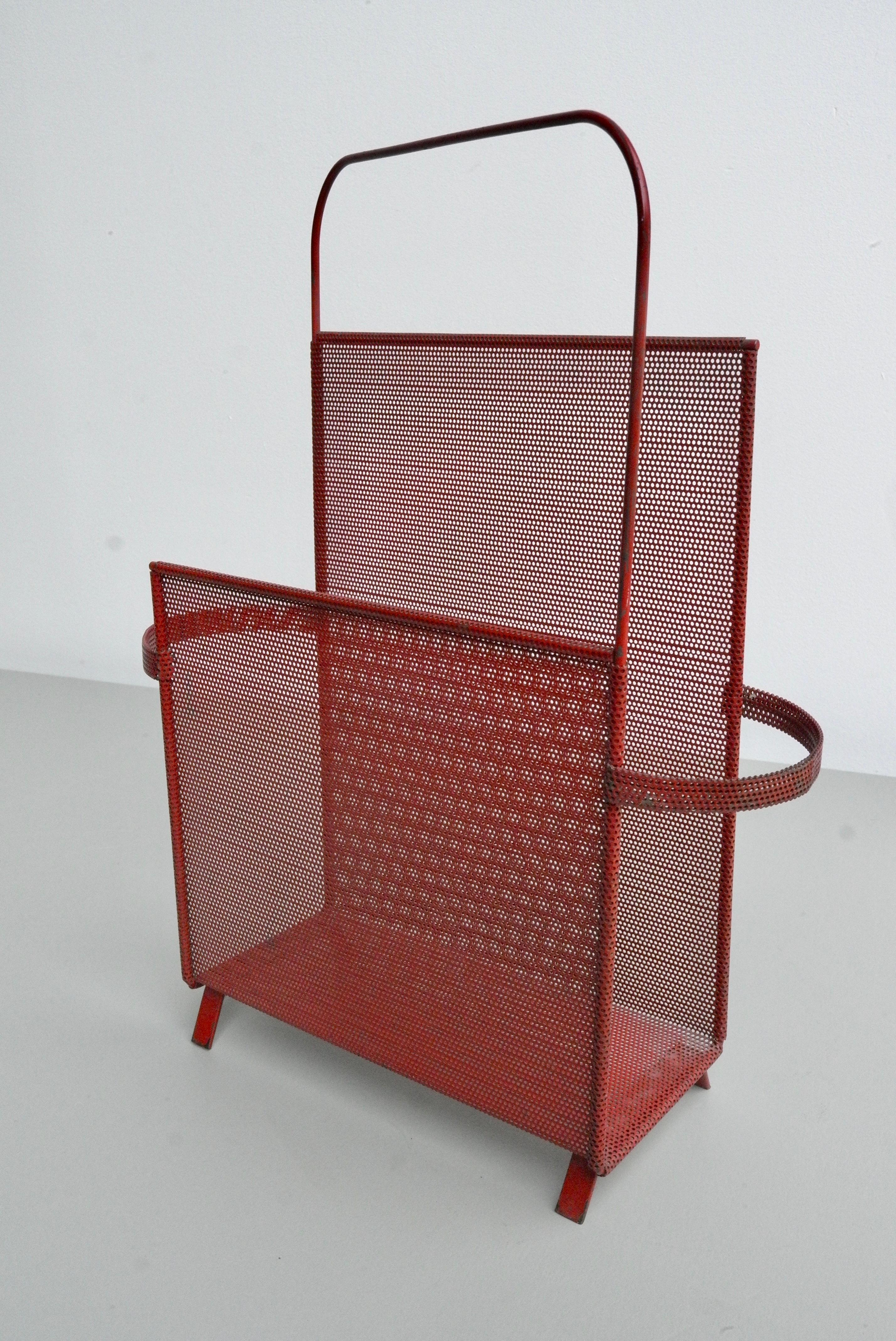 French Rare Asymmetrical Mathieu Matégot Magazine Holder in Red Metal, circa 1950 For Sale