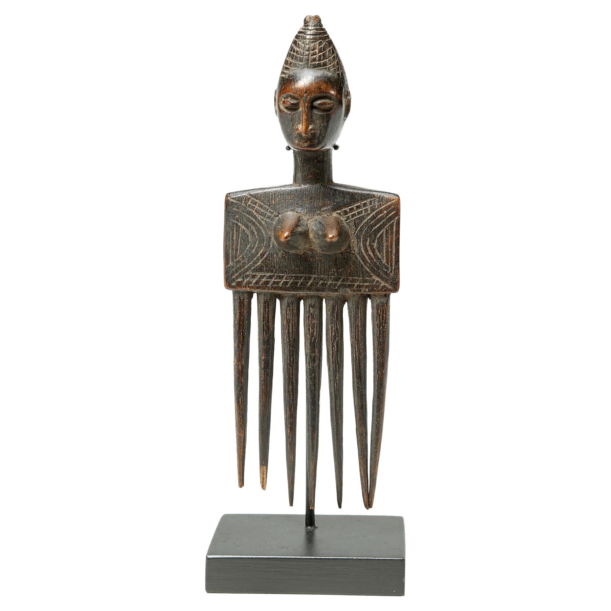 Rare Attie Female Comb Cote d'Ivoire Early 20th Century West African Tribal Art For Sale