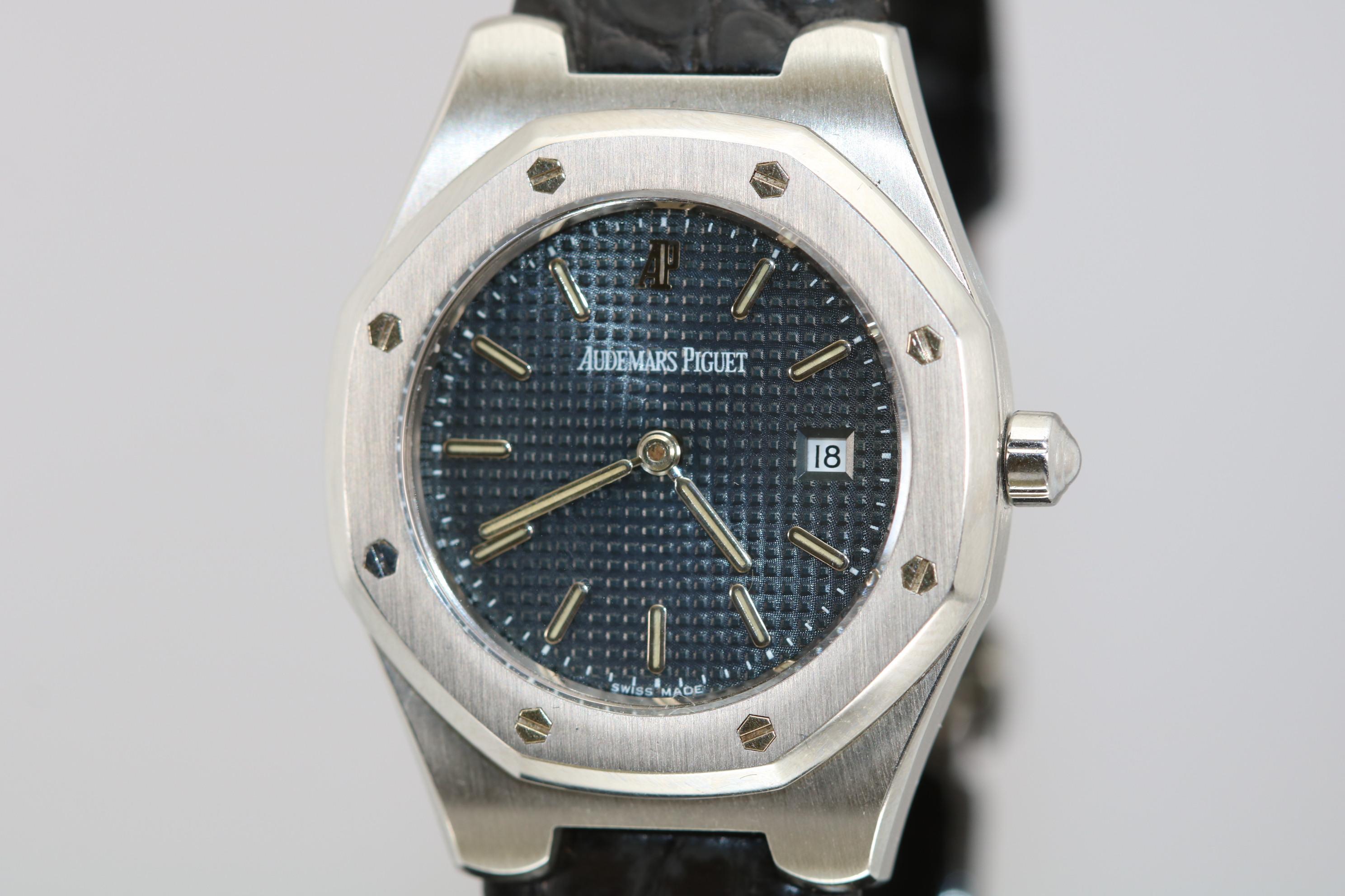 Rare Audemars Piguet Stainless Steel Ladies Royal Oak Quartz, circa 1990 2