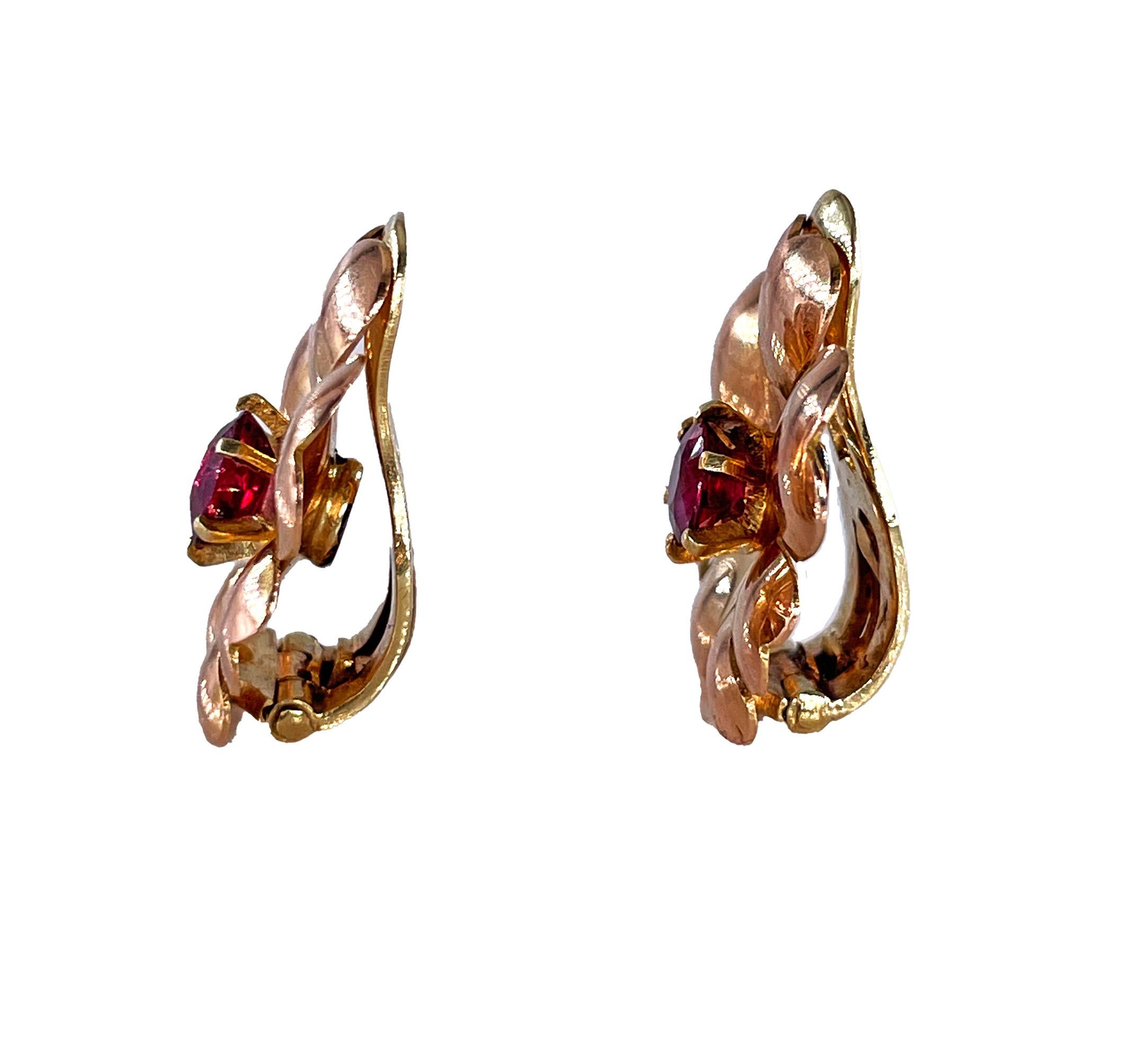 1935 Austrian GIA Natural 1.20ct RUBY 14K Rose Gold Flower Vintage Clip Earrings In Good Condition For Sale In New York, NY