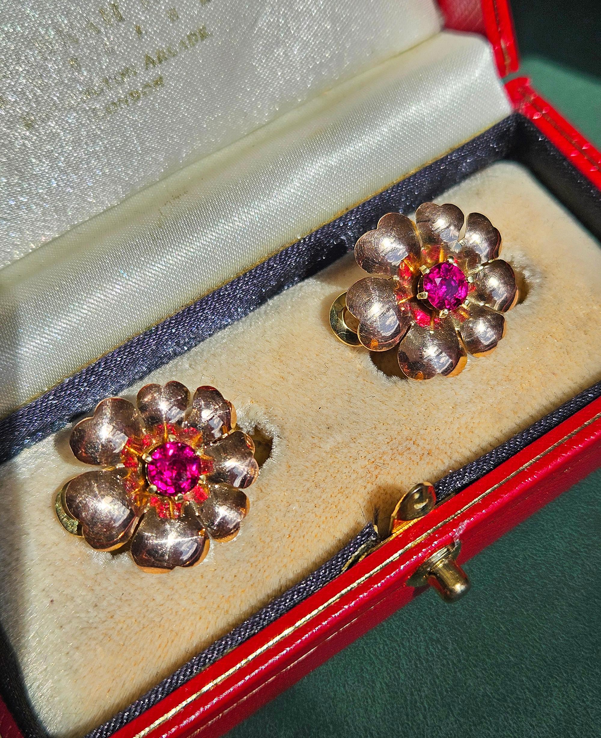 1935 Austrian GIA Natural 1.20ct RUBY 14K Rose Gold Flower Vintage Clip Earrings For Sale 1