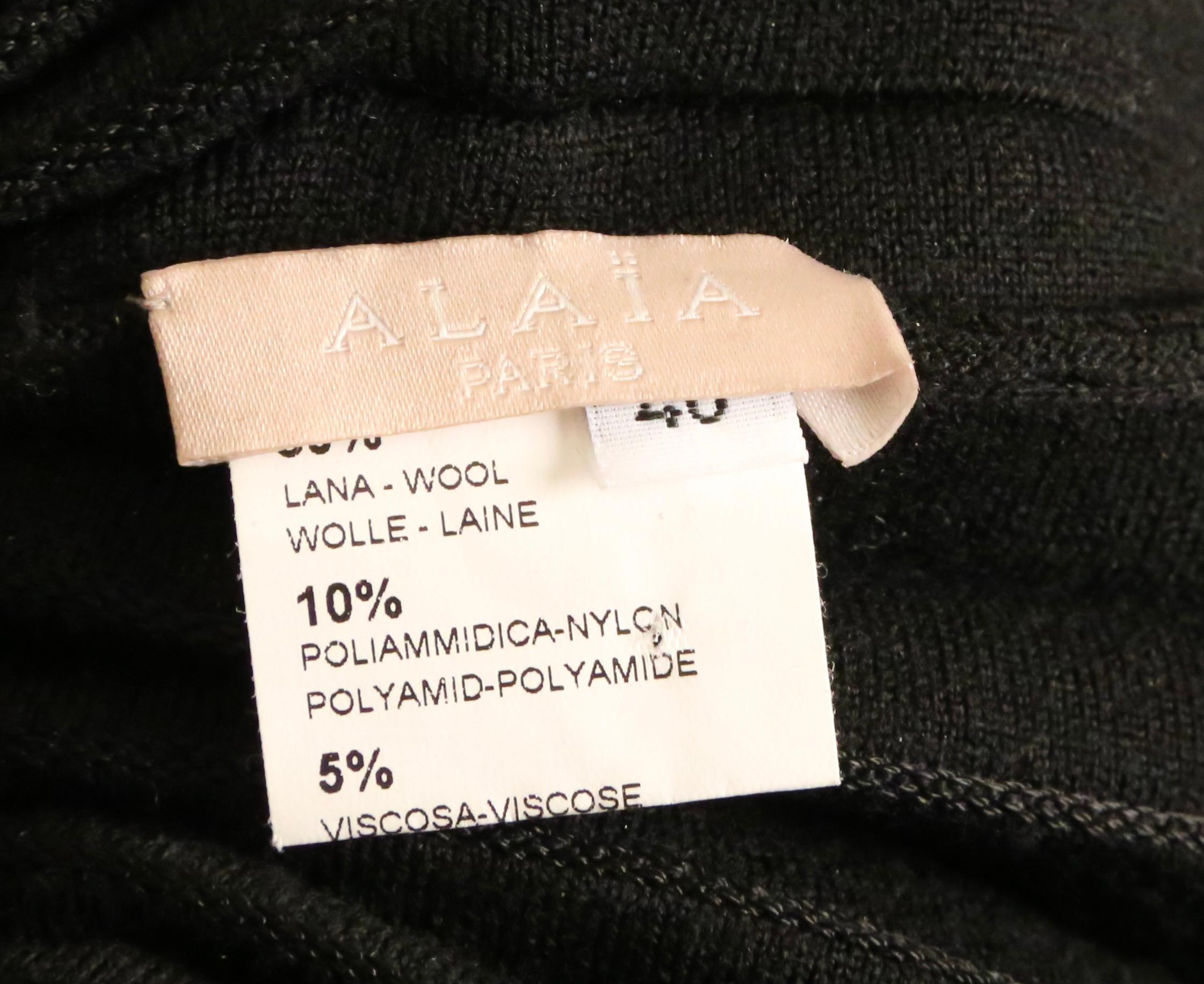 raro AZZEDINE ALAIA abito nero 'Plissé Abeille' plissettato a mano in vendita 9