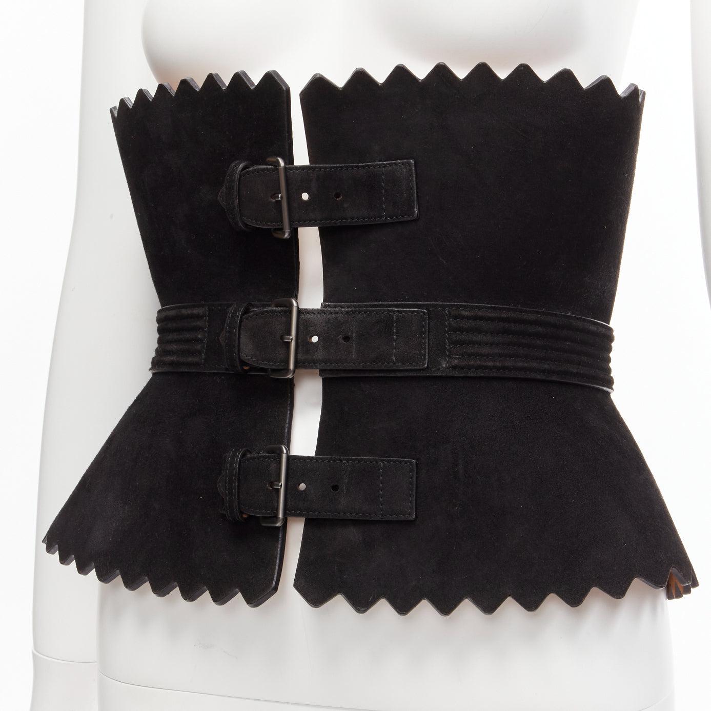 rare AZZEDINE ALAIA black suede leather wide scallop corset statement belt 70cm
Reference: BSHW/A00065
Brand: Alaia
Designer: Azzedine Alaia
Material: Suede
Color: Black
Pattern: Solid
Closure: Belt
Lining: Beige Leather
Extra Details: Quilted