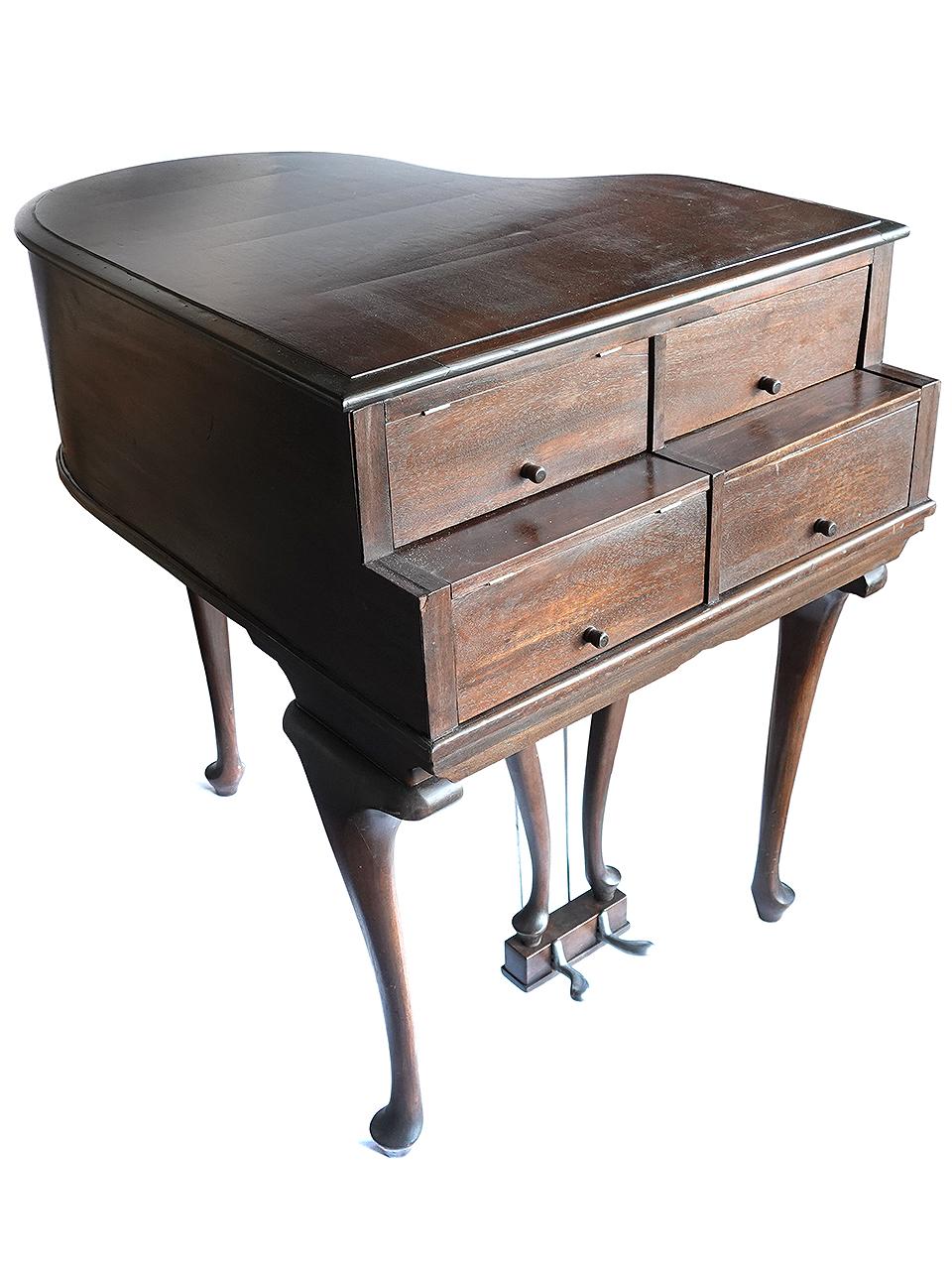Seltene Baby Grand Phonograph im Zustand „Gut“ im Angebot in Peekskill, NY