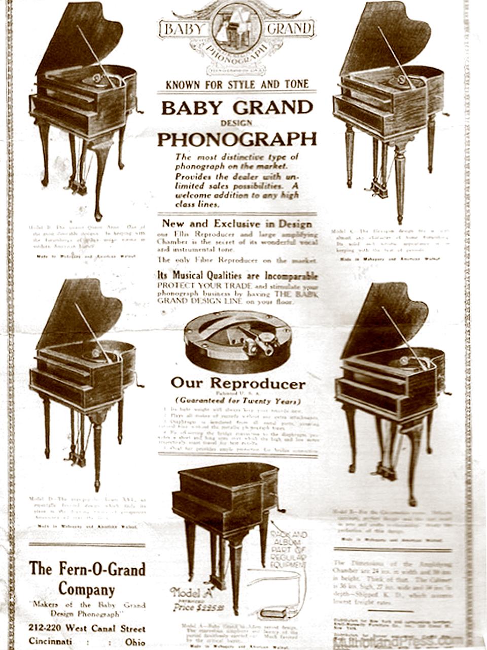 Seltene Baby Grand Phonograph im Angebot 1