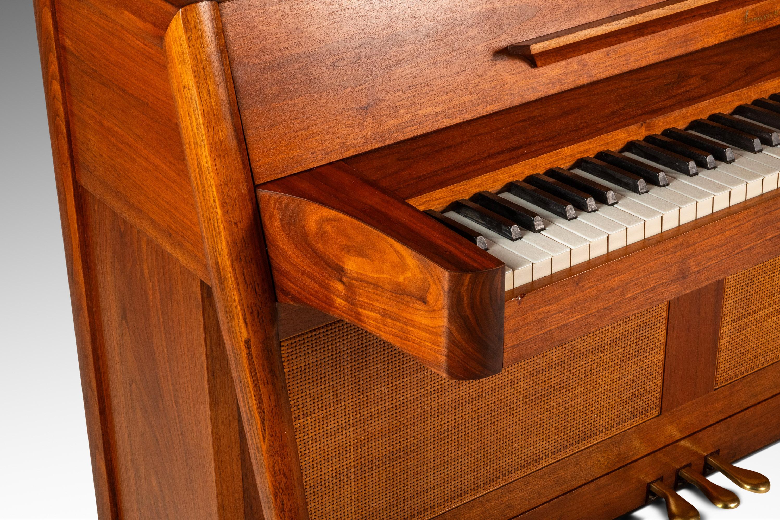 Rare Baldwin Acrosonic Spinet Piano in Walnut, Brass & Cane, USA, c. 1960s en vente 3
