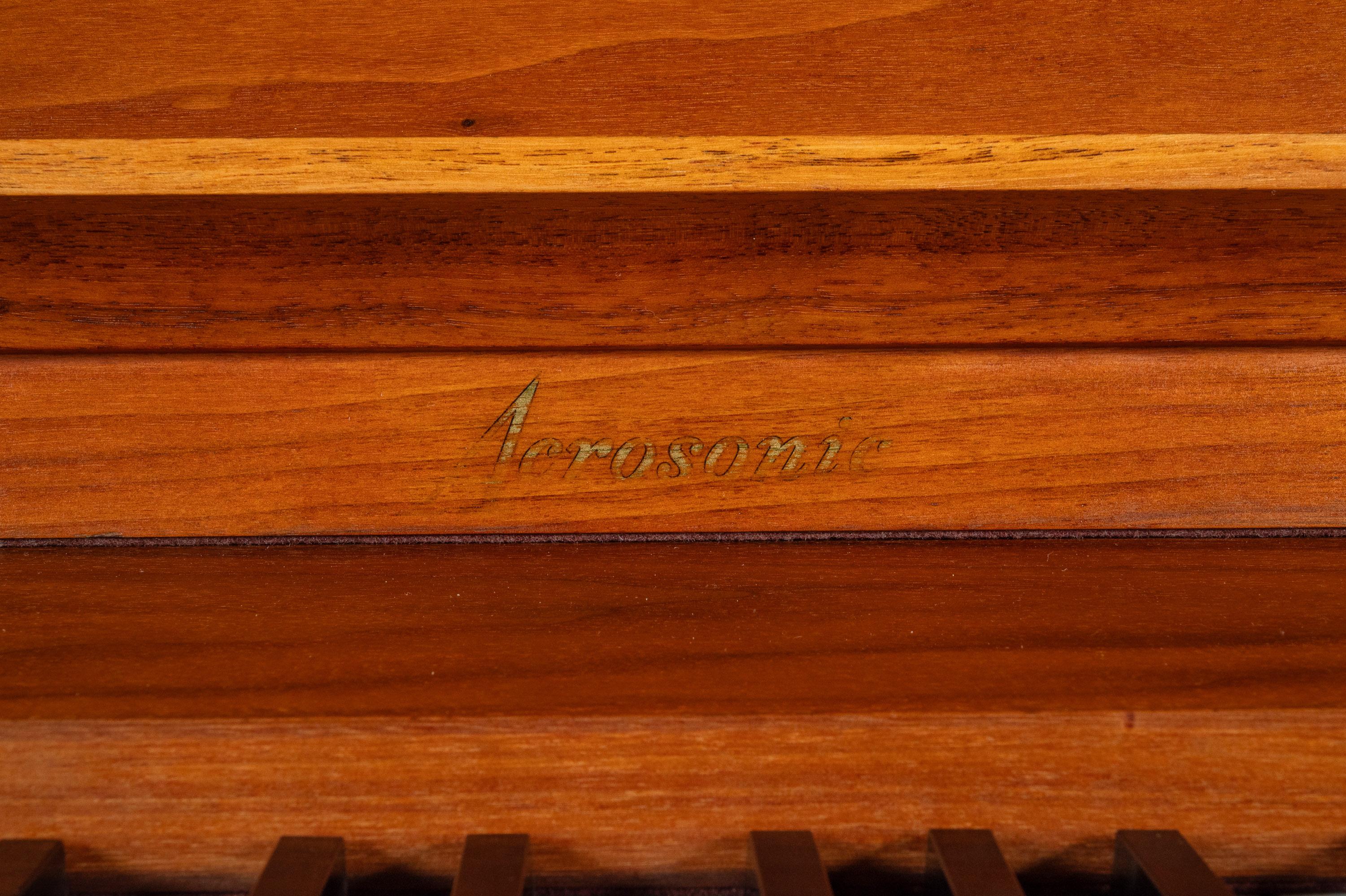 Rare Baldwin Acrosonic Spinet Piano in Walnut, Brass & Cane, USA, c. 1960s en vente 5