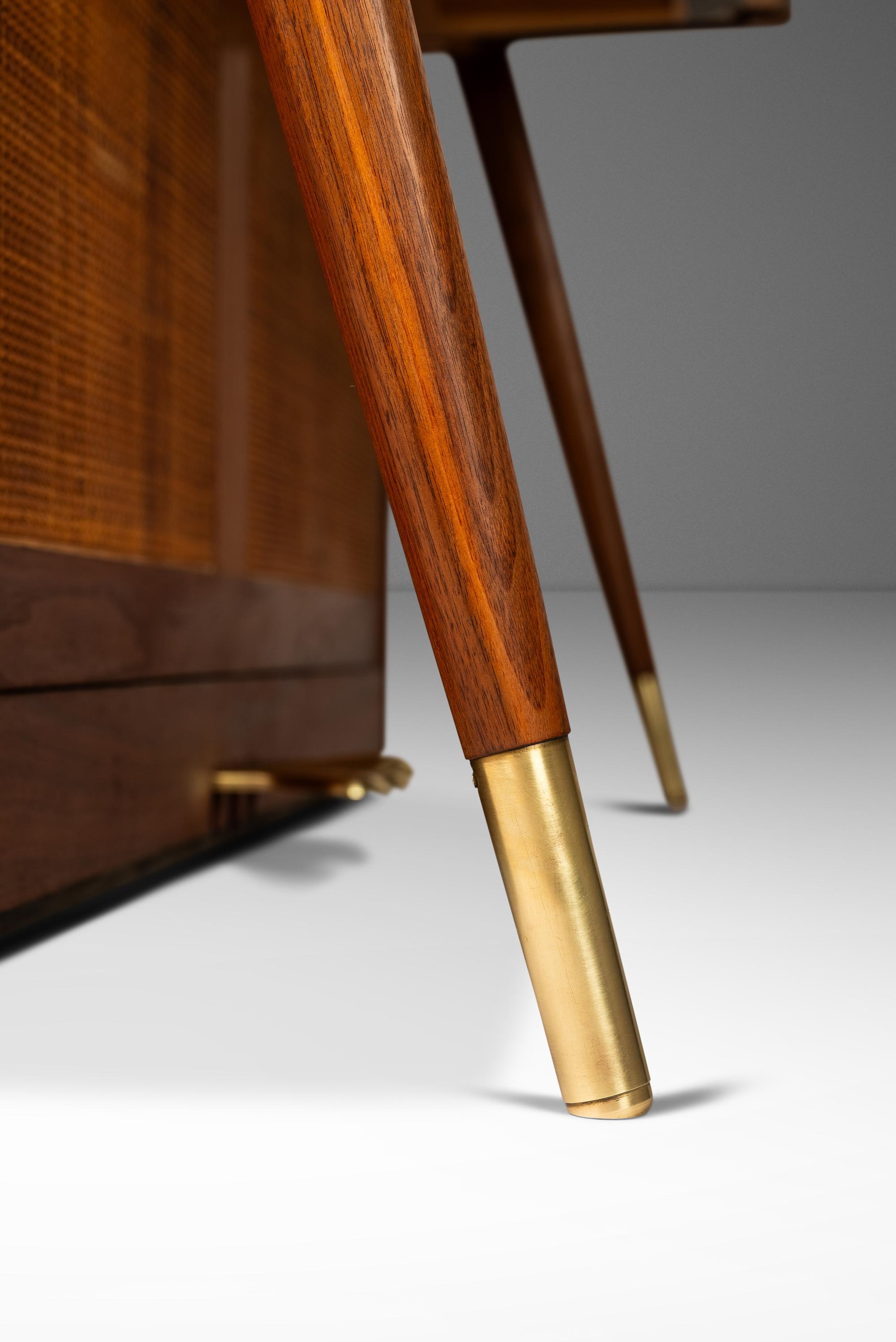 Seltenes Baldwin Acrosonic Spinet Klavierklavier aus Nussbaum, Messing und Schilfrohr,  USA, ca. 1960er Jahre im Angebot 11