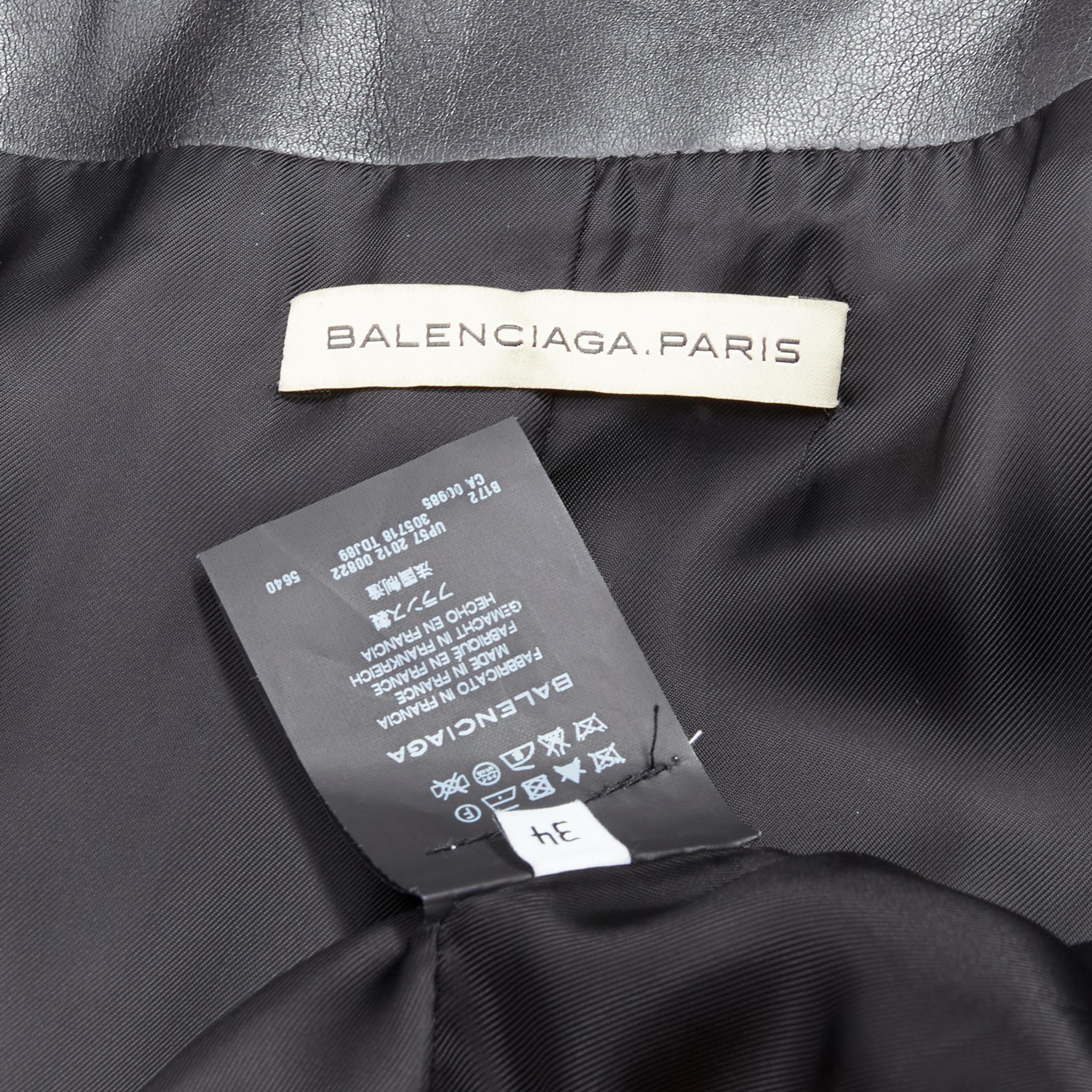 rare BALENCIAGA 2012 Nicolas Ghesquiere red wool cocoon bomber jacket FR34 XS For Sale 2